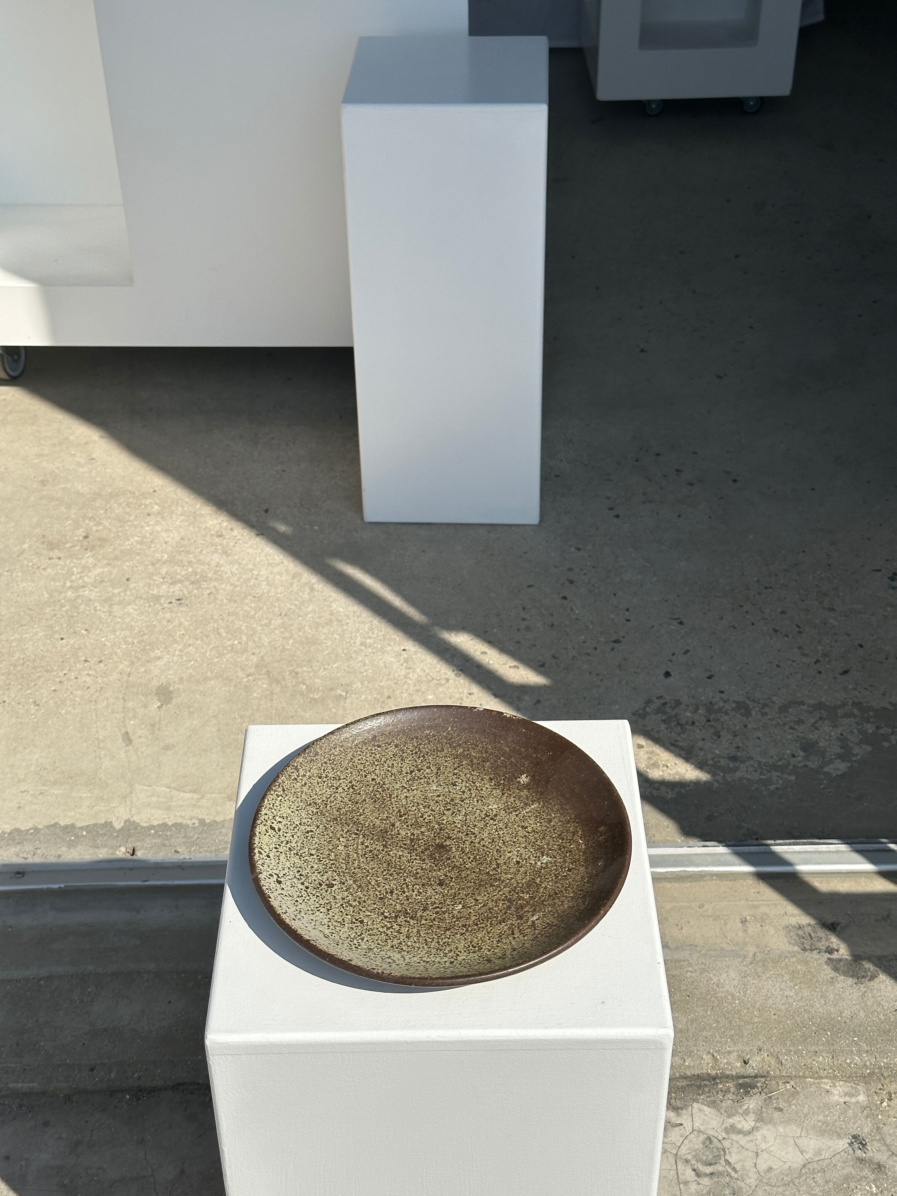 Indonesian green ceramic dish D:26.5