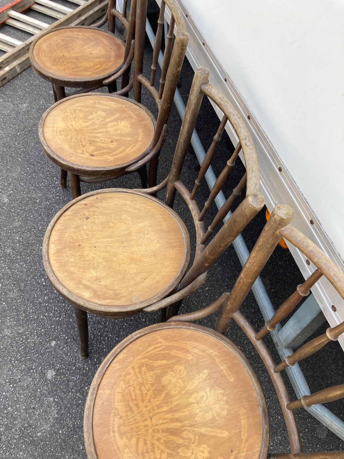 4 curved wooden bistro chairs