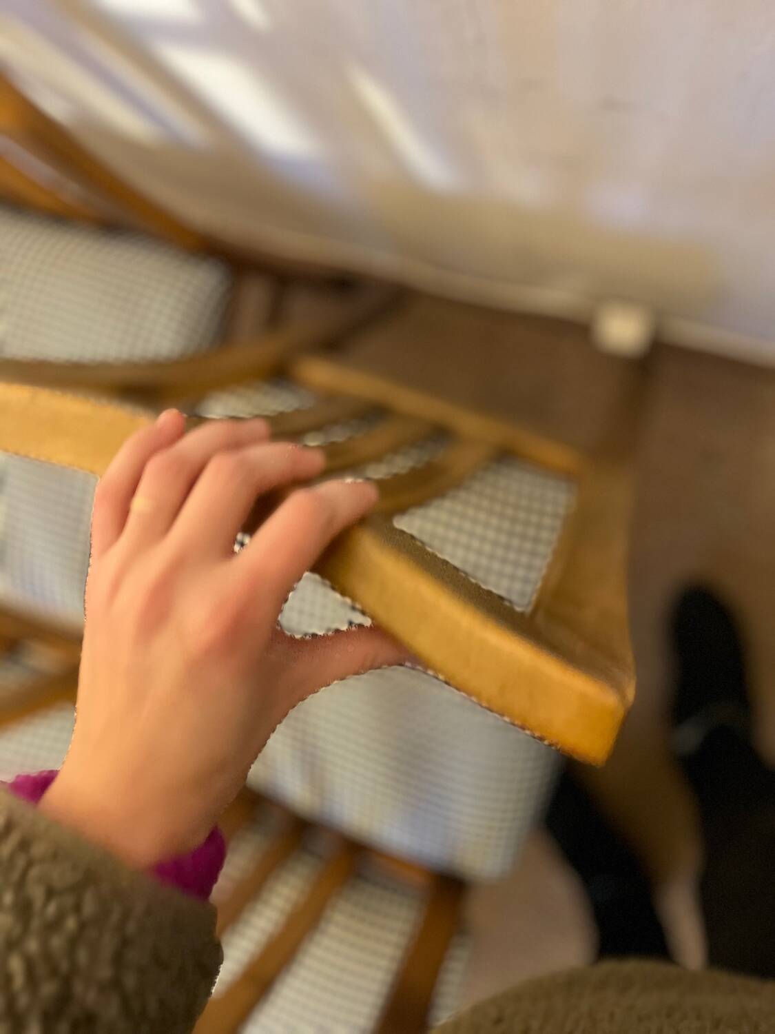 Set of 4 vintage wooden chairs