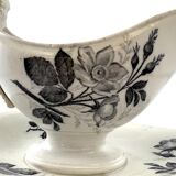 Creil Montereau blue flower faience sauce boat