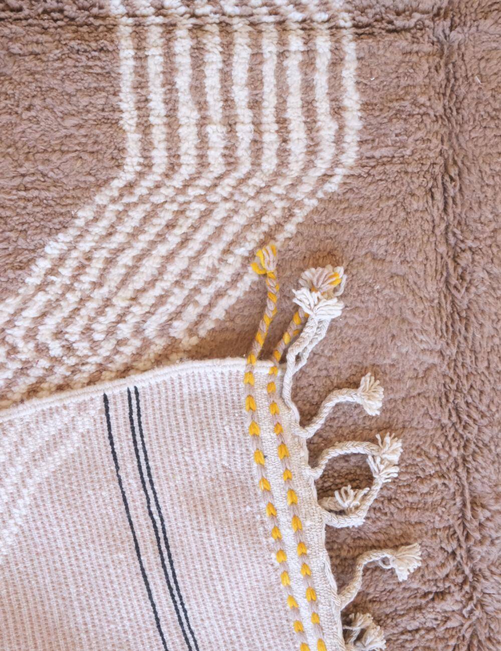 Contemporary Moroccan Rug - 300 x 222 cm