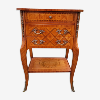 Commode en bois massif