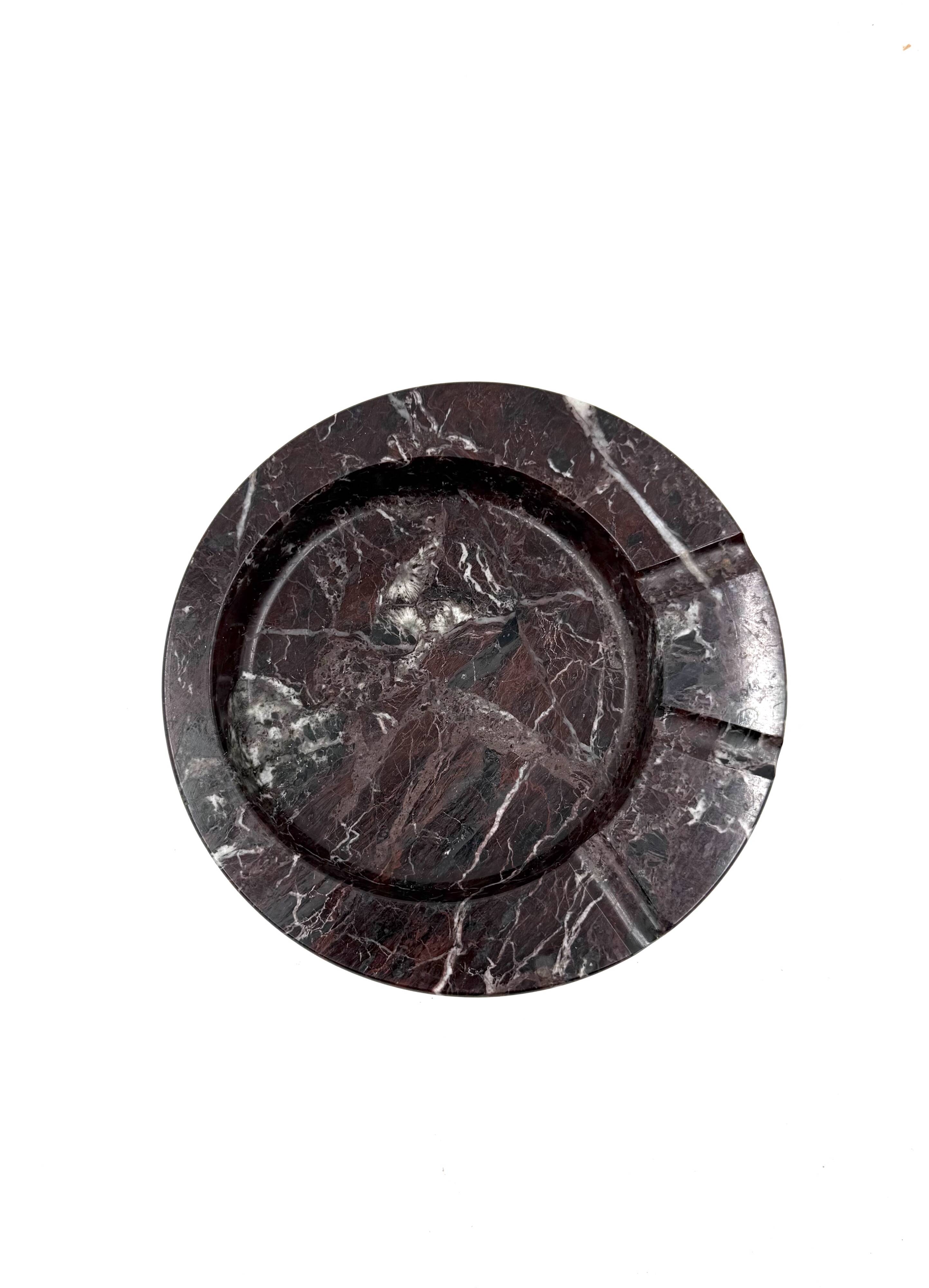 Sergio Asti, red Levanto marble ashtray bowl, UP&UP Carrara Italy, 1970s