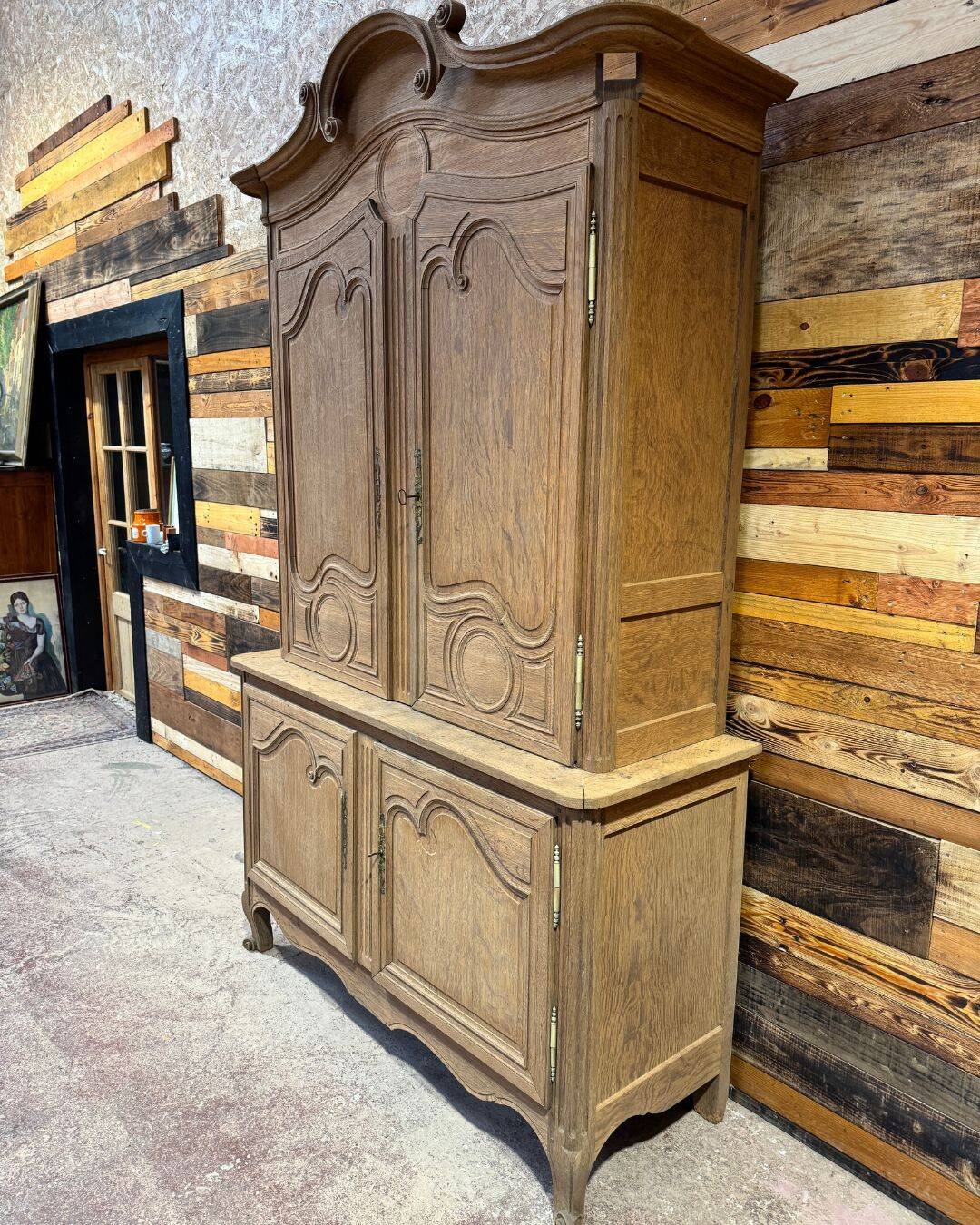 Antique sandblasted dresser