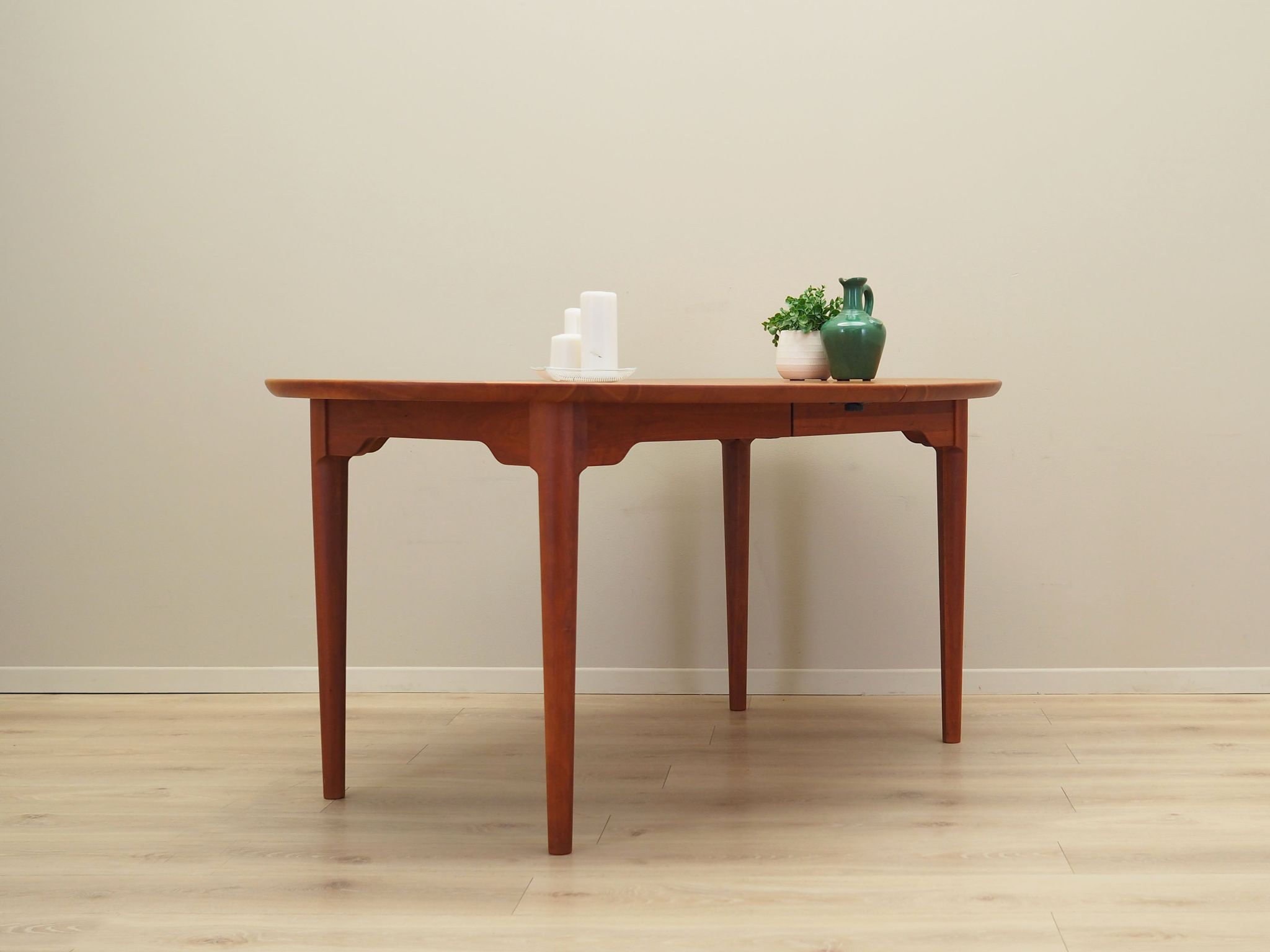 Table design danois, années 1970, designer Søren Nissen & Ebbe Gehl