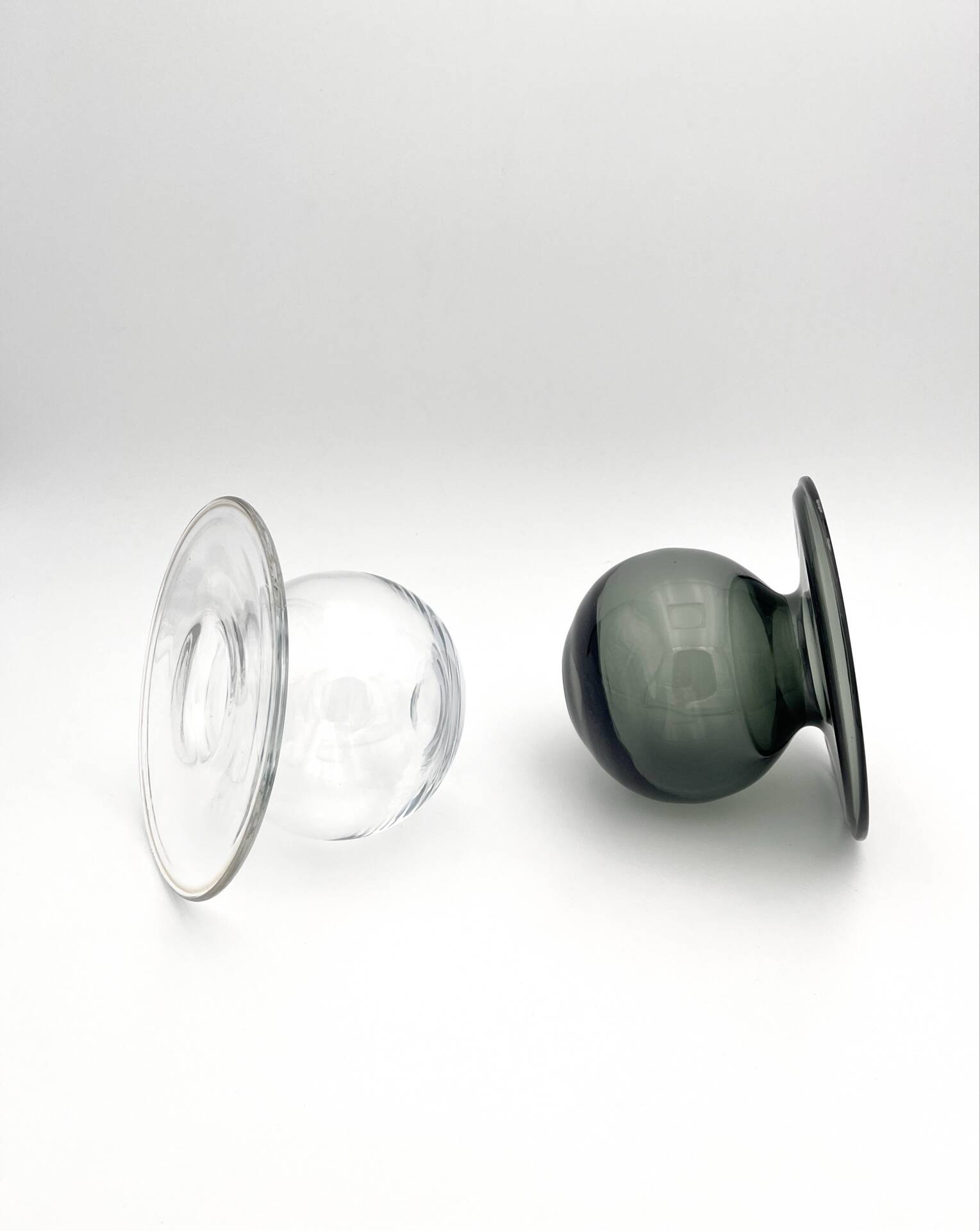 Duo Vases "Saturnus" Nanny Still Riihimäen Lasi Fumé & Clair Design Sc