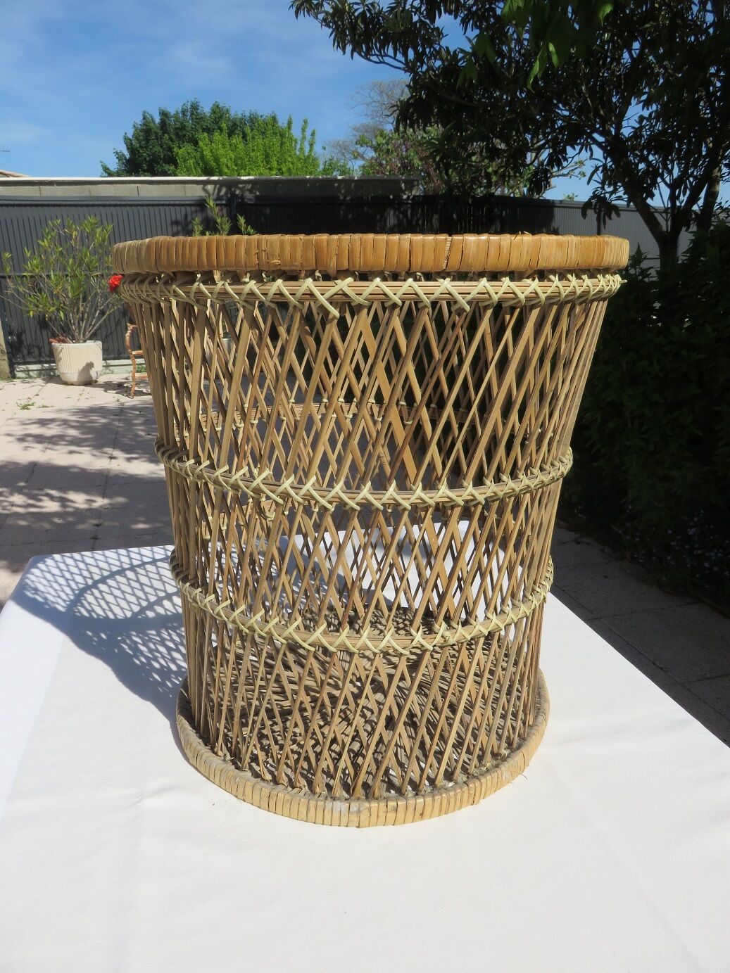 Paper basket