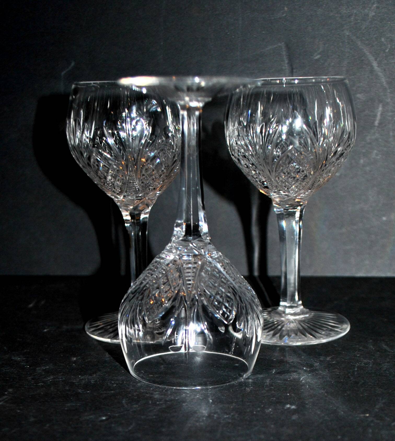 3 verres à liqueur Baccarat en cristal taillé modèle 9157, 1907