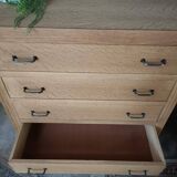 Wooden chest of drawers