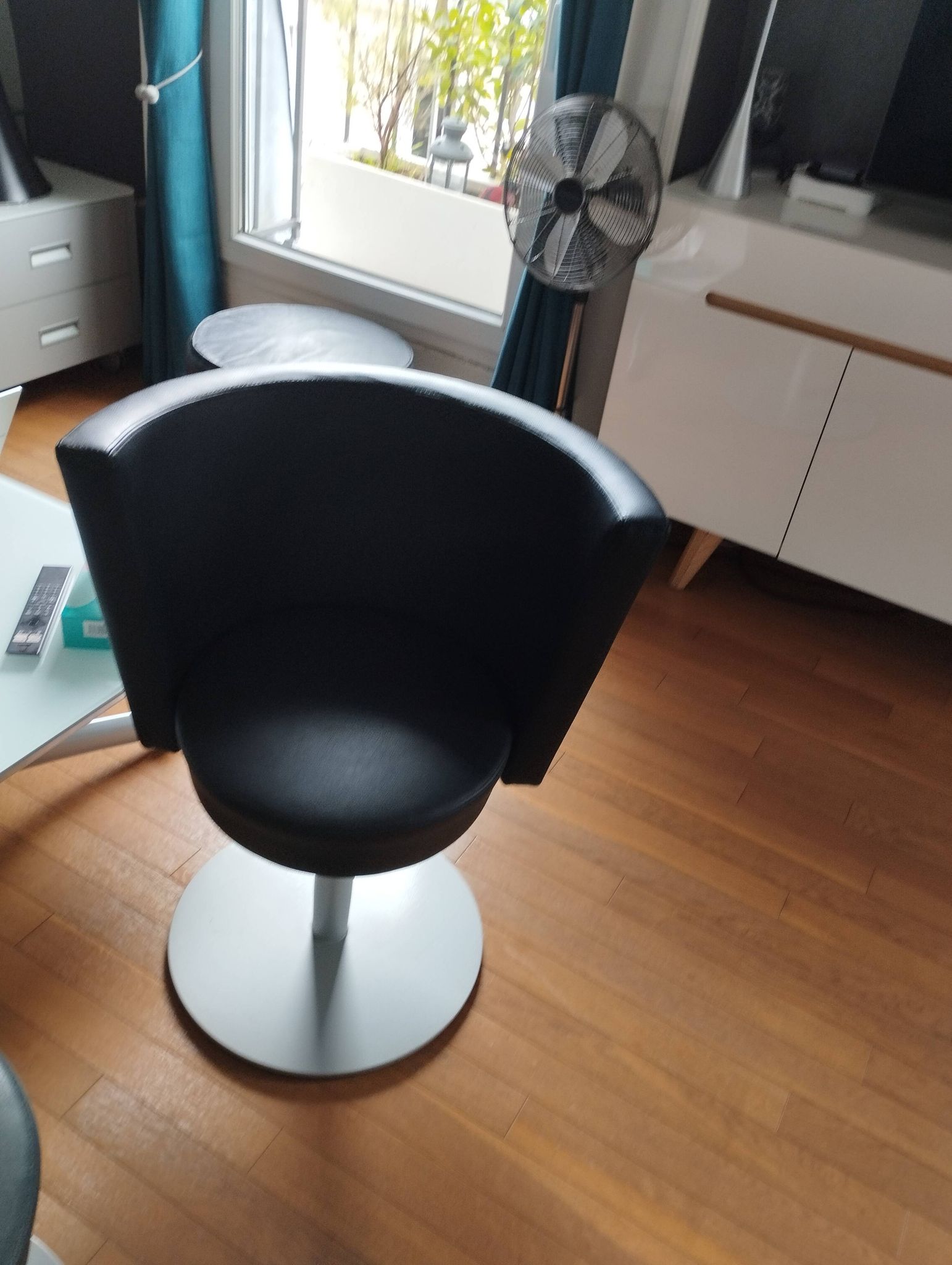 Silvera black armchair