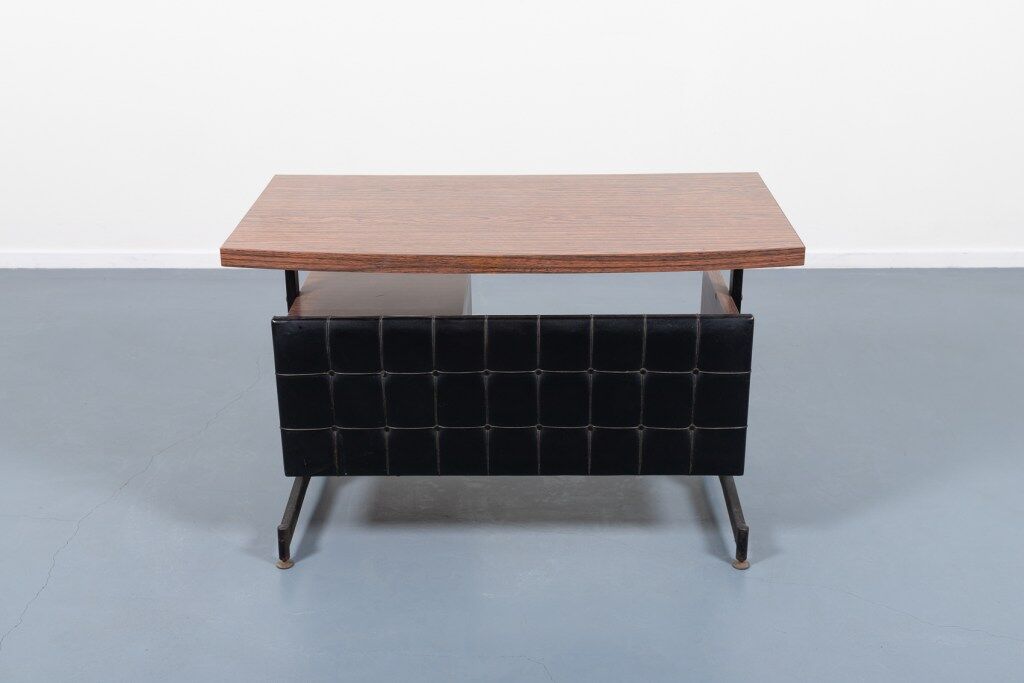 Italian desk with mid-century chair from the 1960s