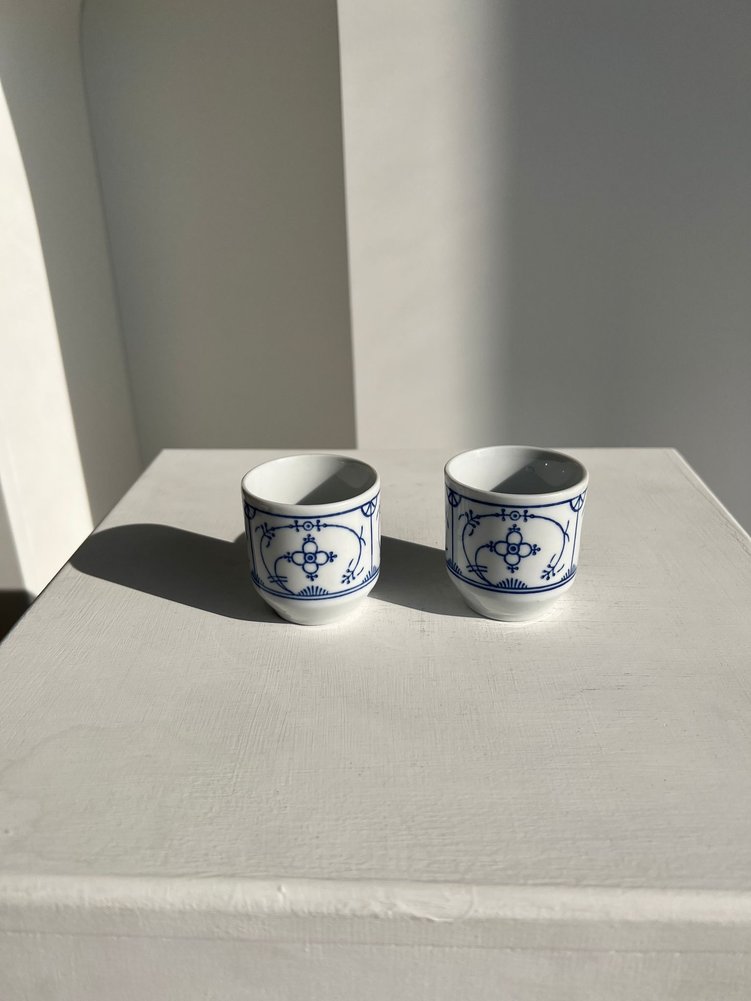 Set of 2 Scandinavian liqueur glasses or cups