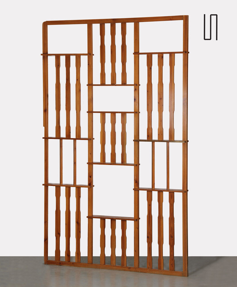 Vintage pine claustra, Czech-made, 1970
