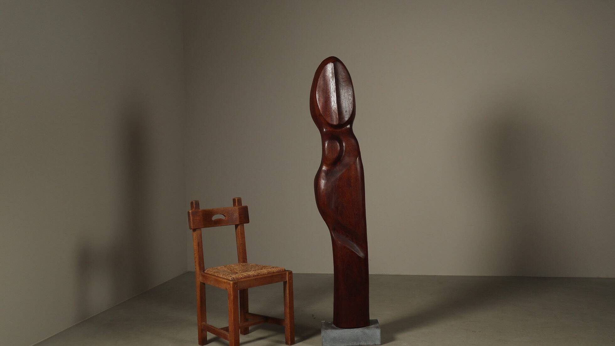 Monumental Afzelia wood sculpture by Begga d’Haese, Belgium, c. 1985