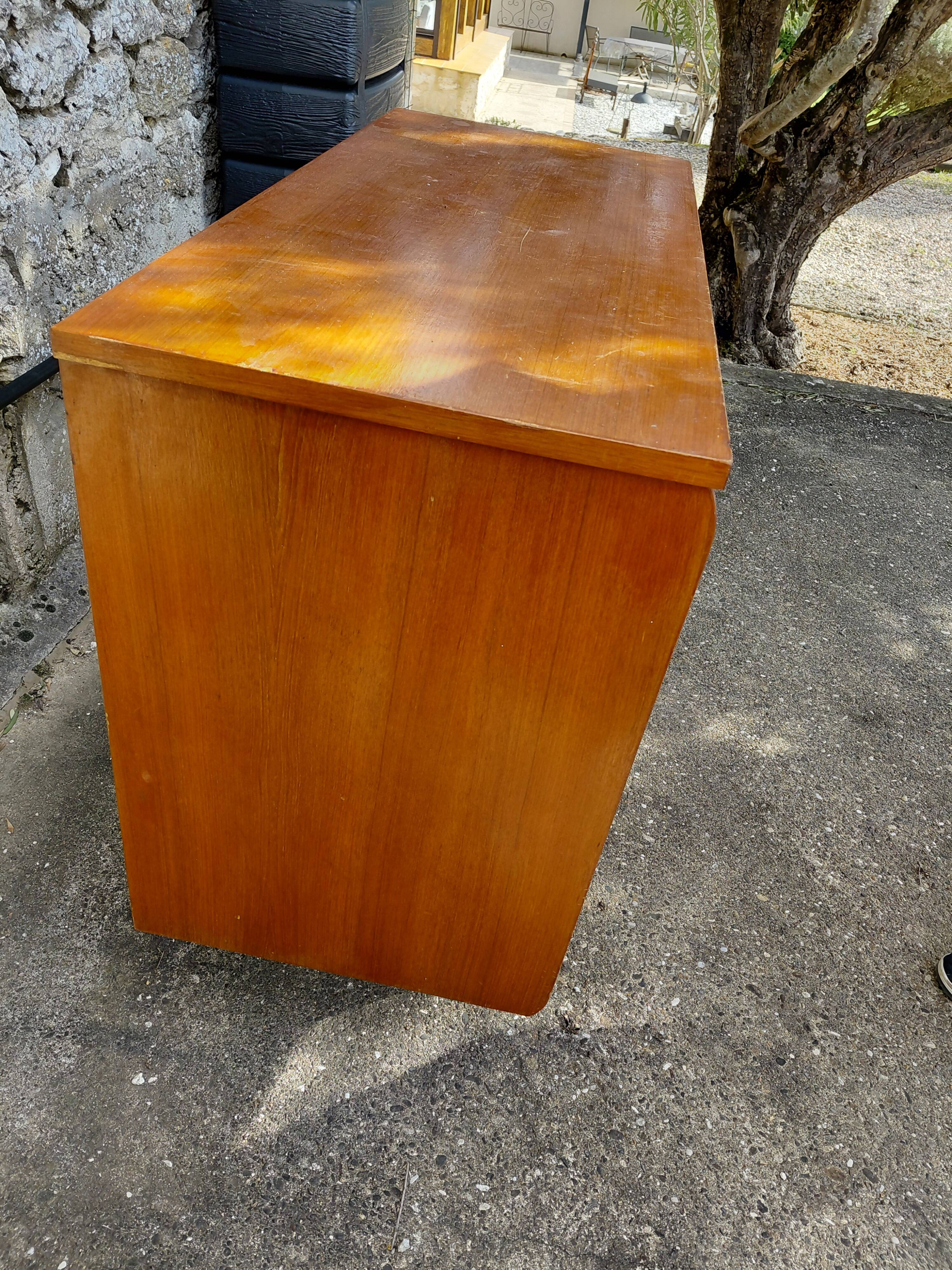 Compass leg chest of drawers