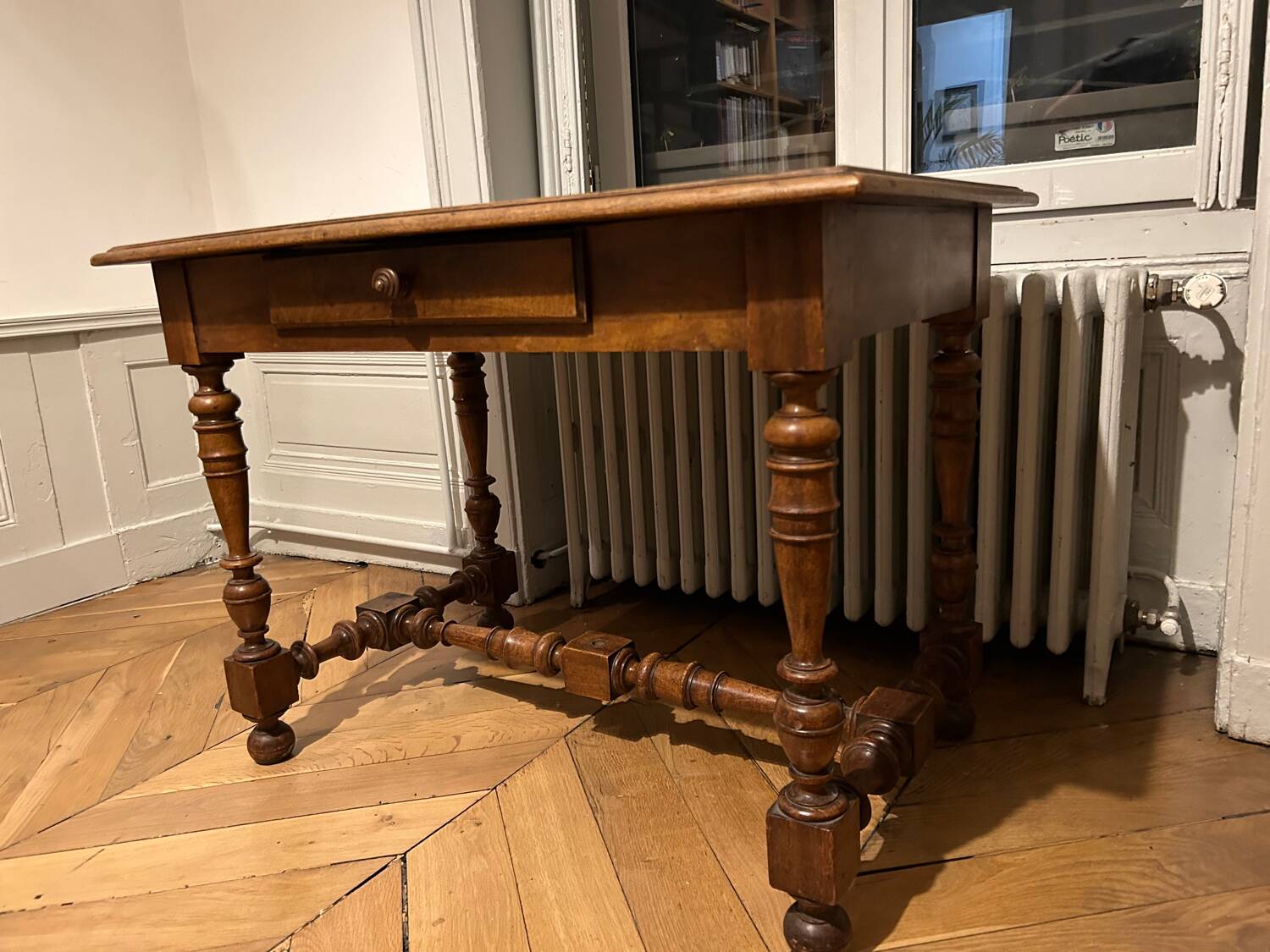 Bureau style Louis xiii / 100*65*h72/ bois