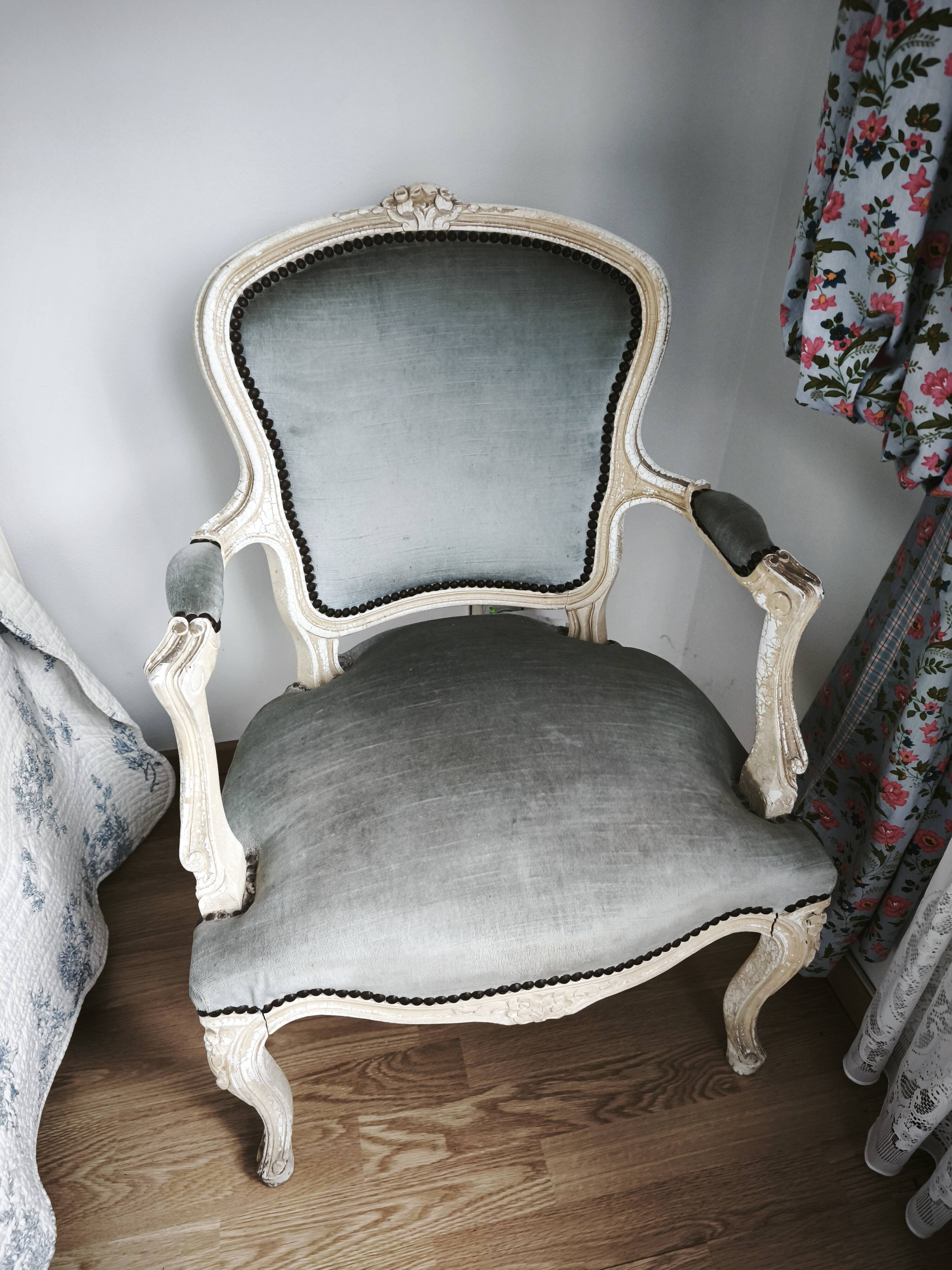 paire fauteuils style louis xv