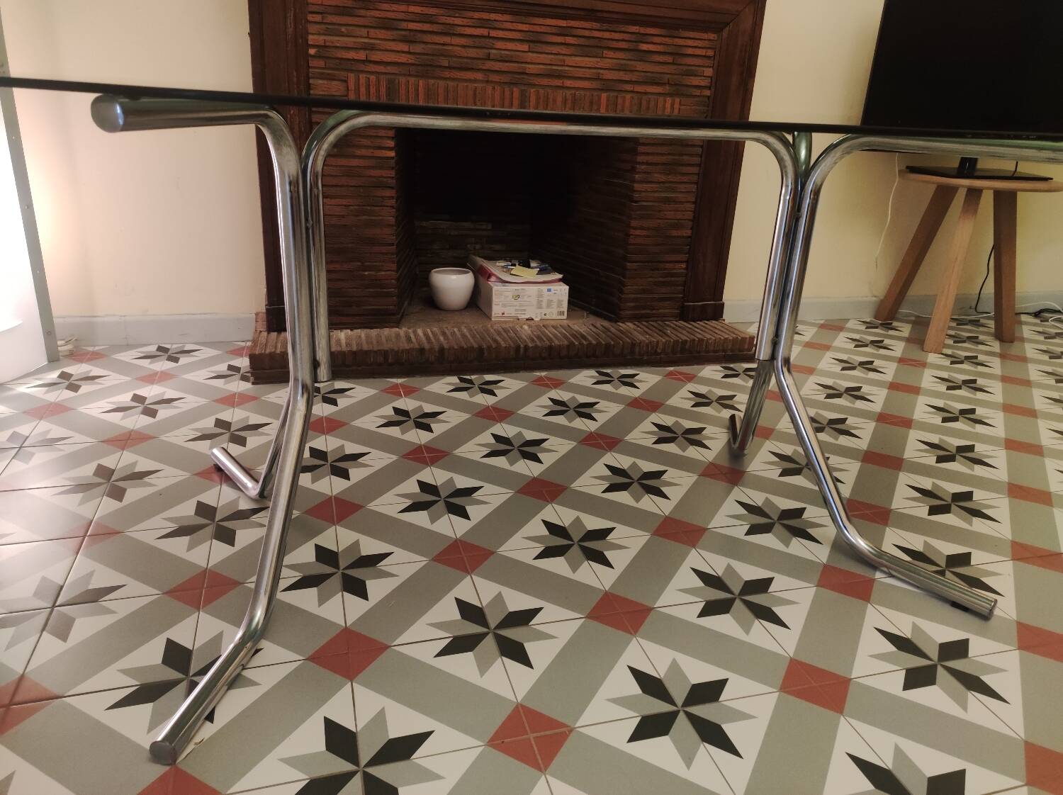 Dining table 70 chrome and smoked glass