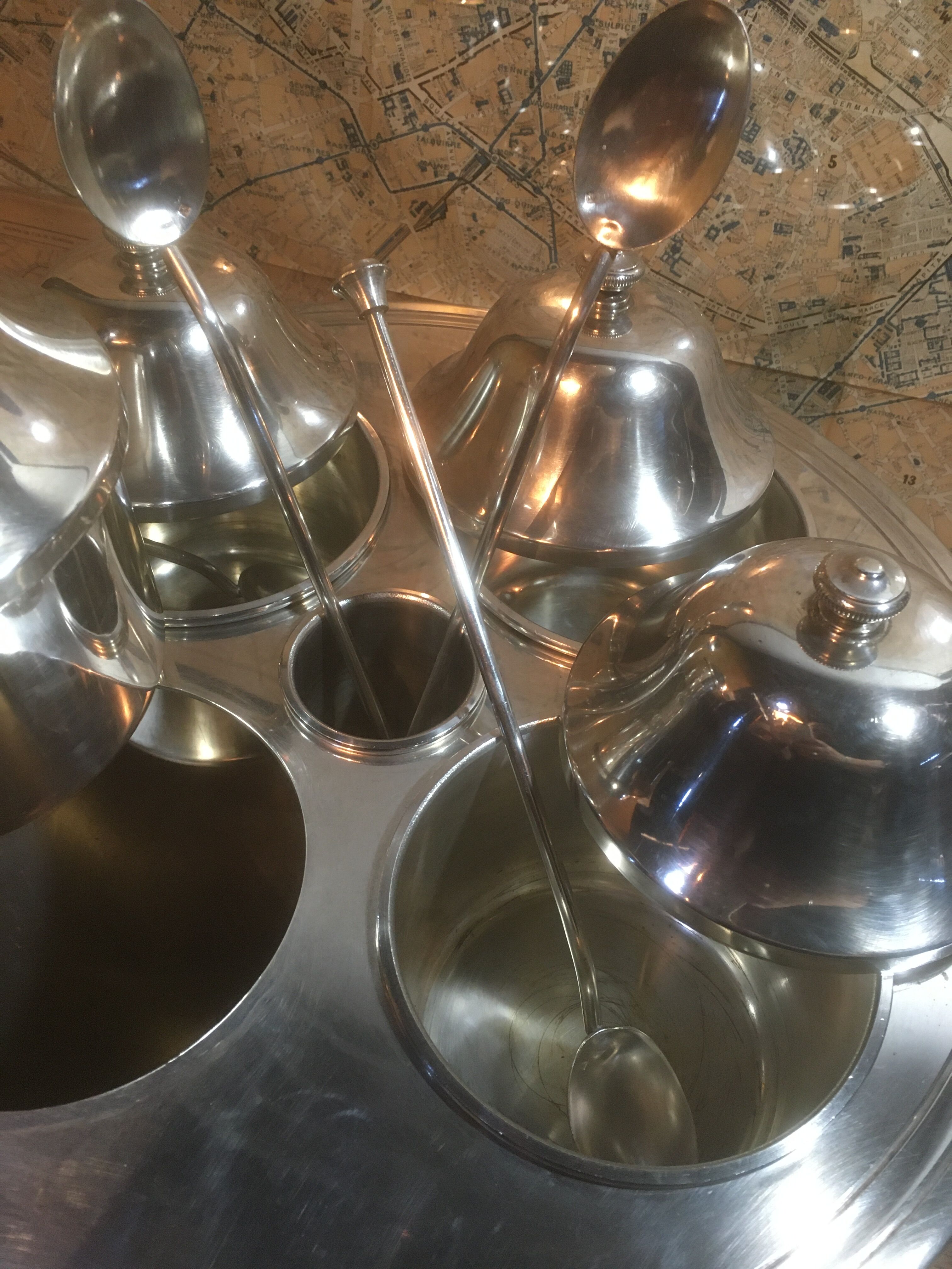 Silver metal sorbet and ice cream display stand