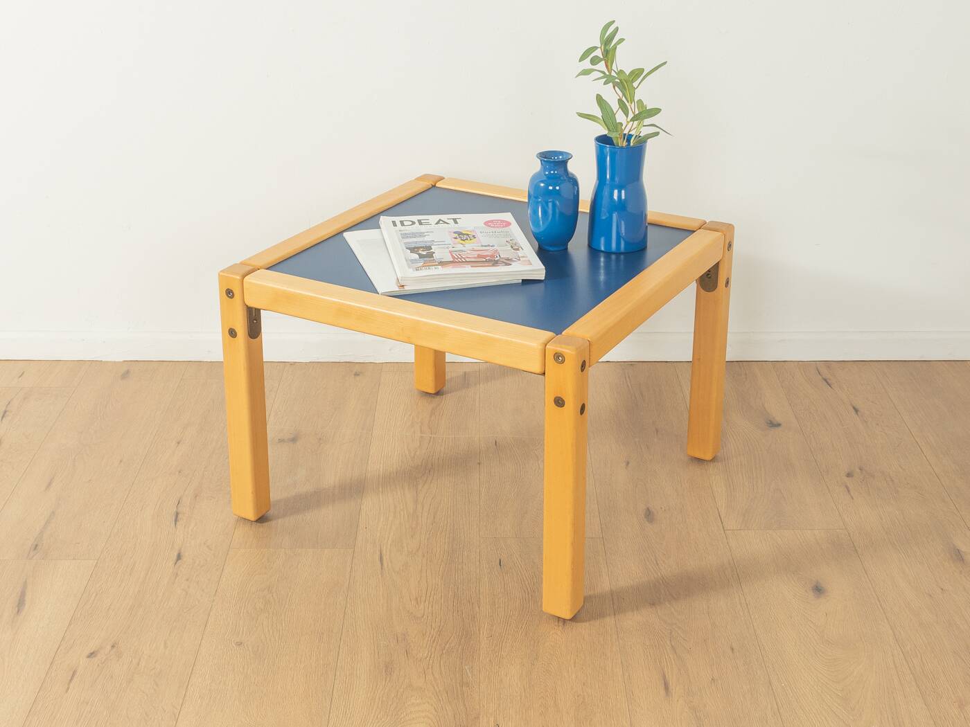 Flötotto coffee table