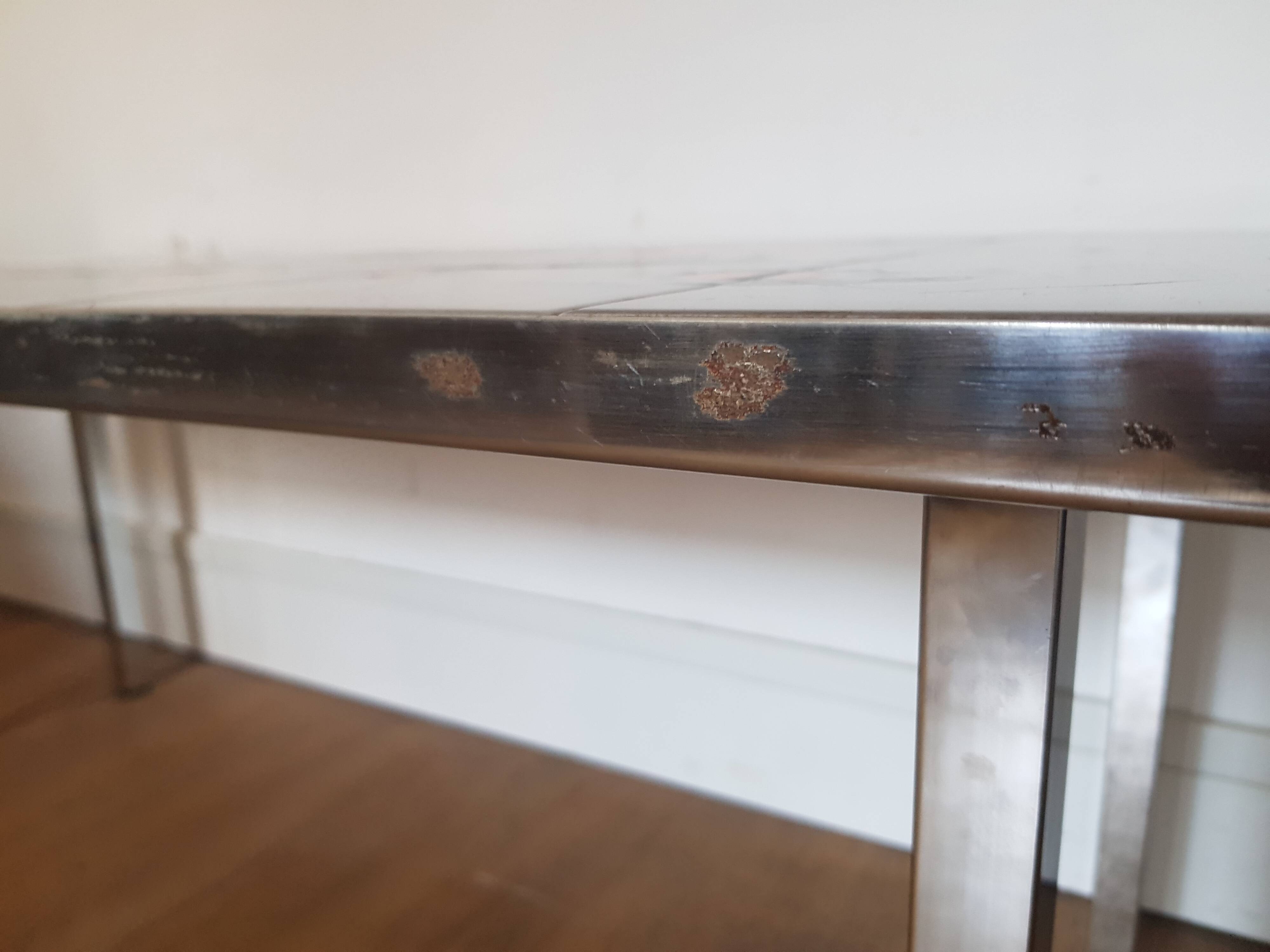 Ceramic coffee table by Adri