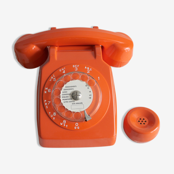 Téléphone orange 70'