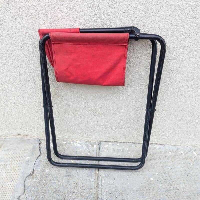 Folding camping chair