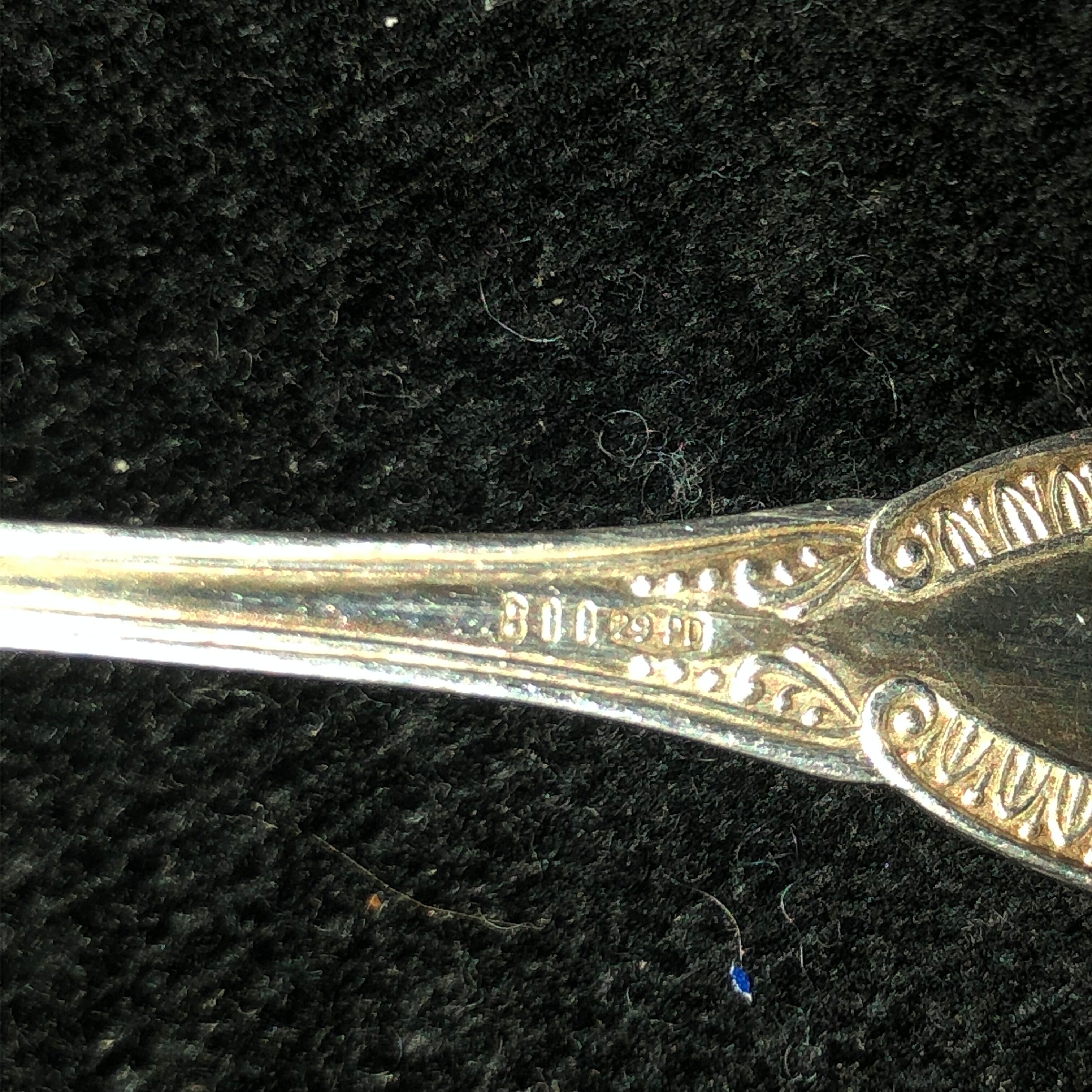 6 teaspoons in solid silver