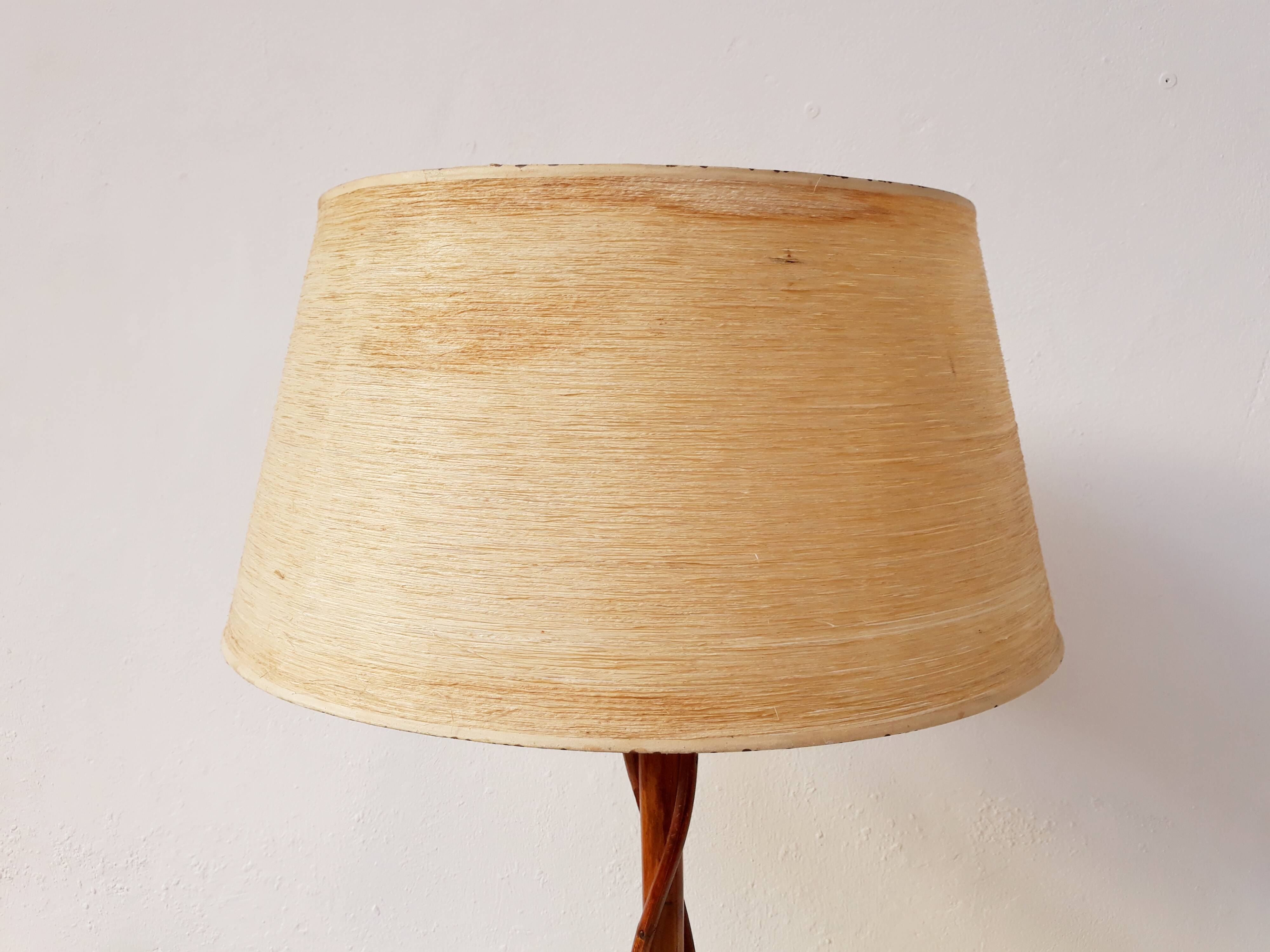 Lamppost wears vintage rattan magazine