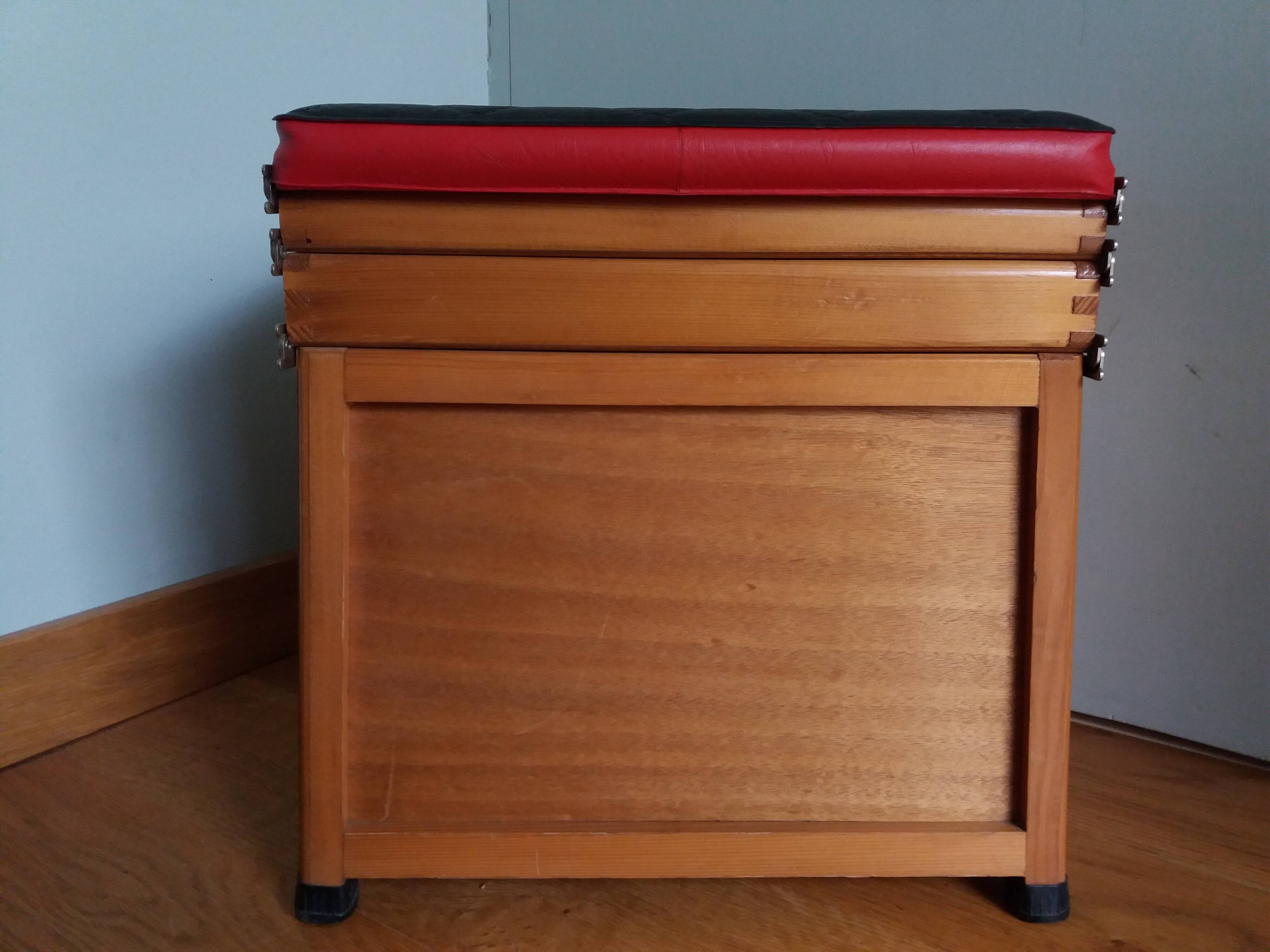 Fishing storage chest fisherman stool