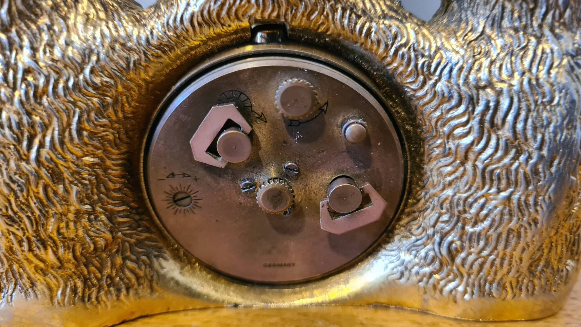 Clock / alarm clock vintage lancel model "the three monkeys of wisdom" very rare!