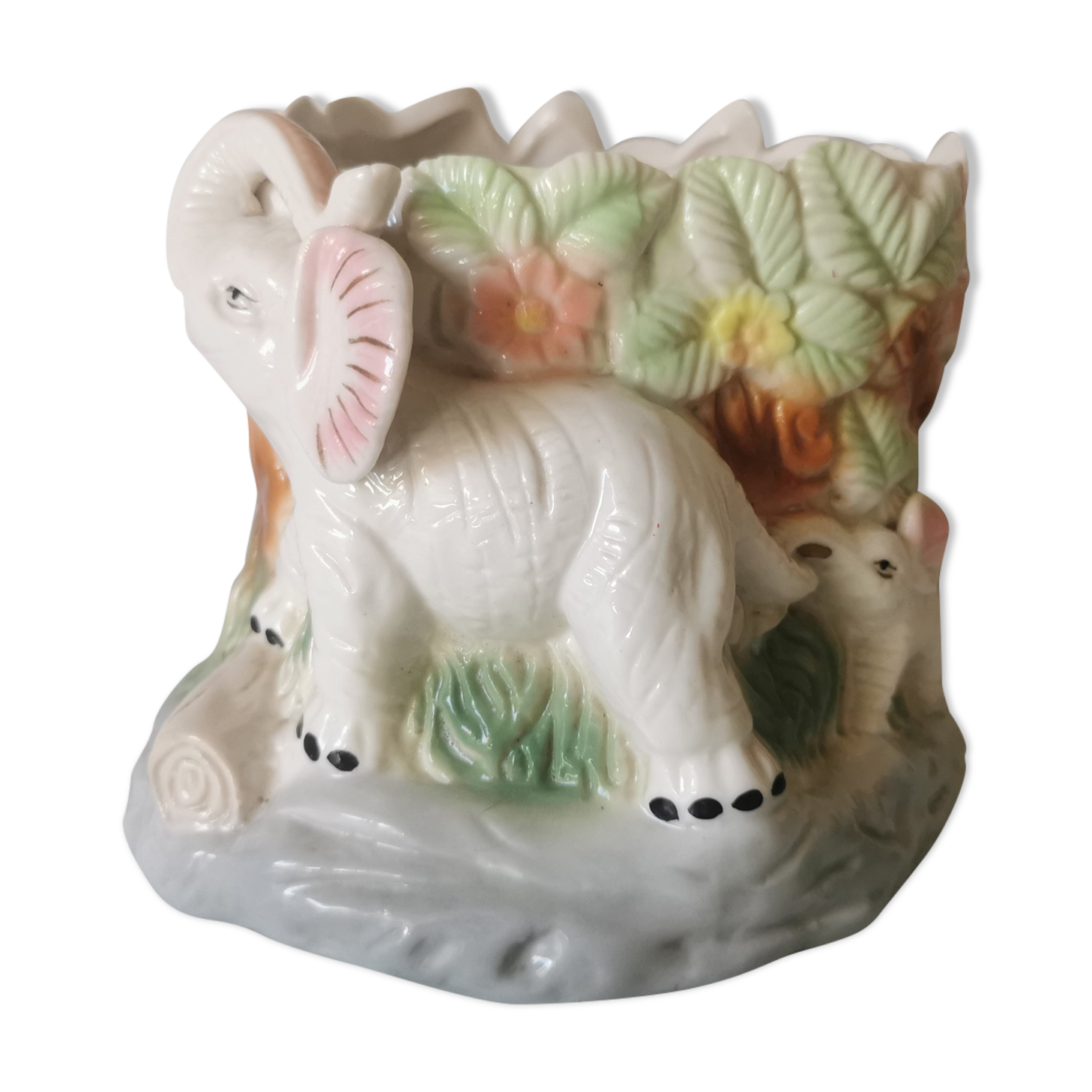 Decorative pot cover Elephants