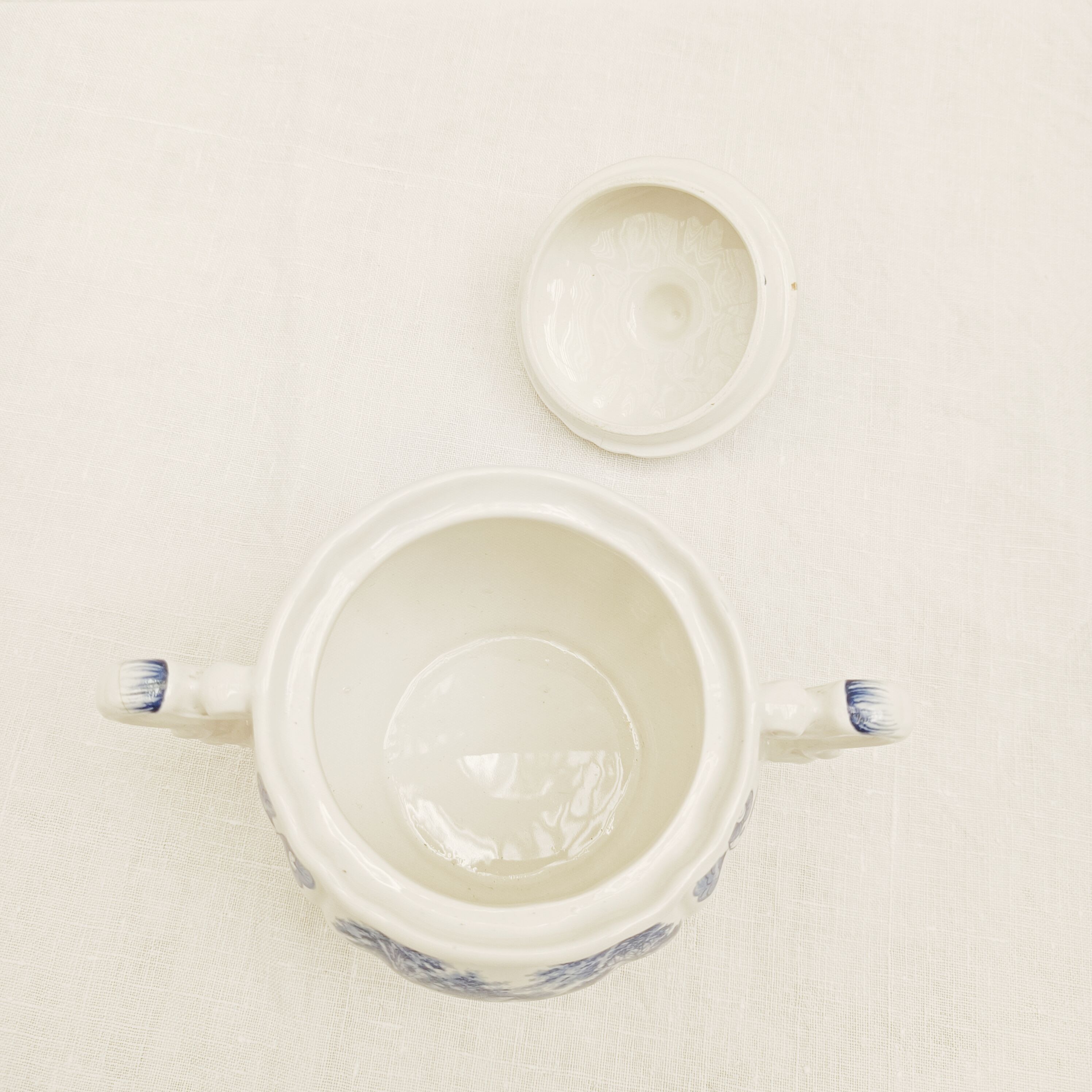 Sarreguemines Romantic Sugar Bowl