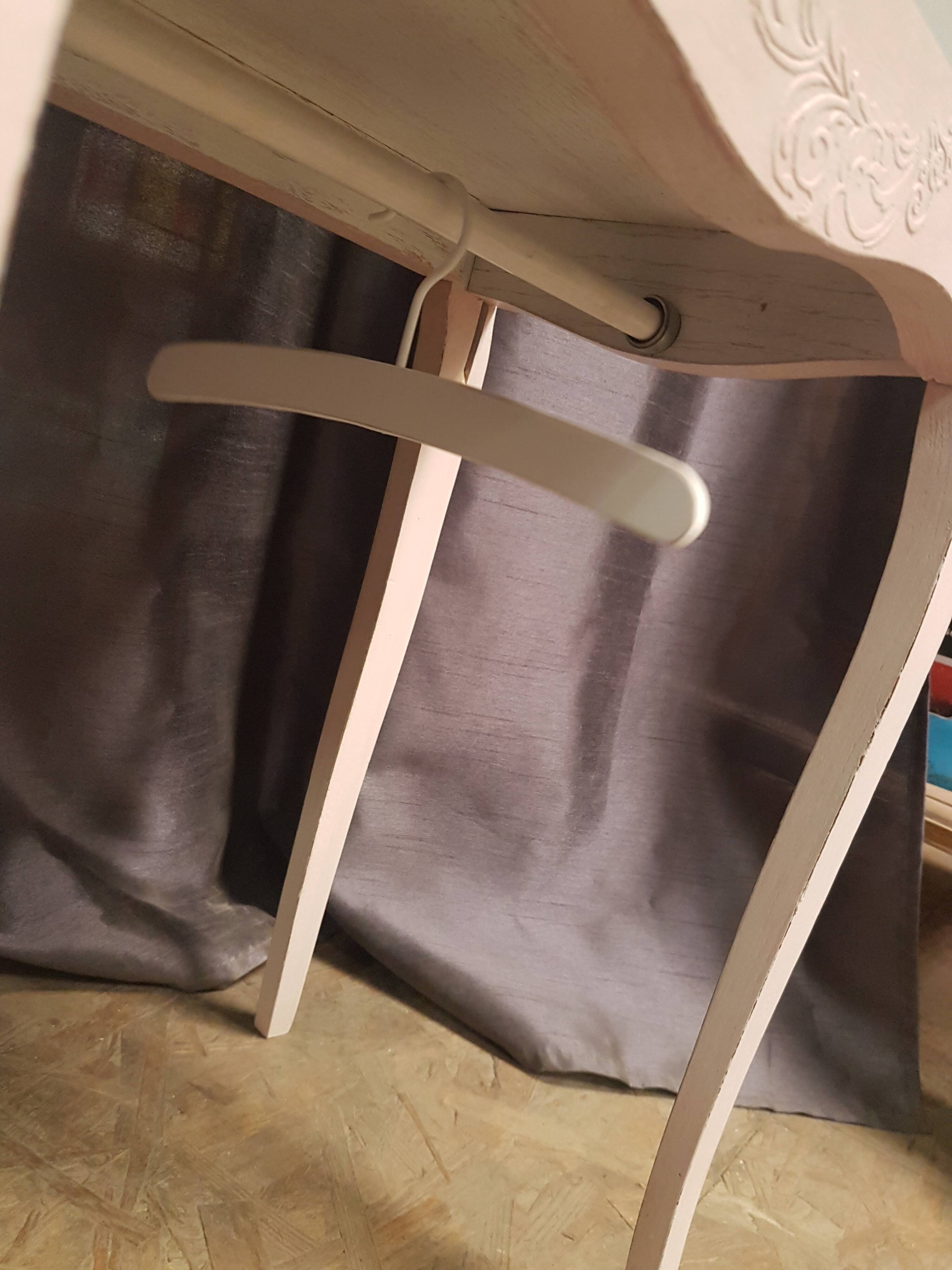 Bedside table