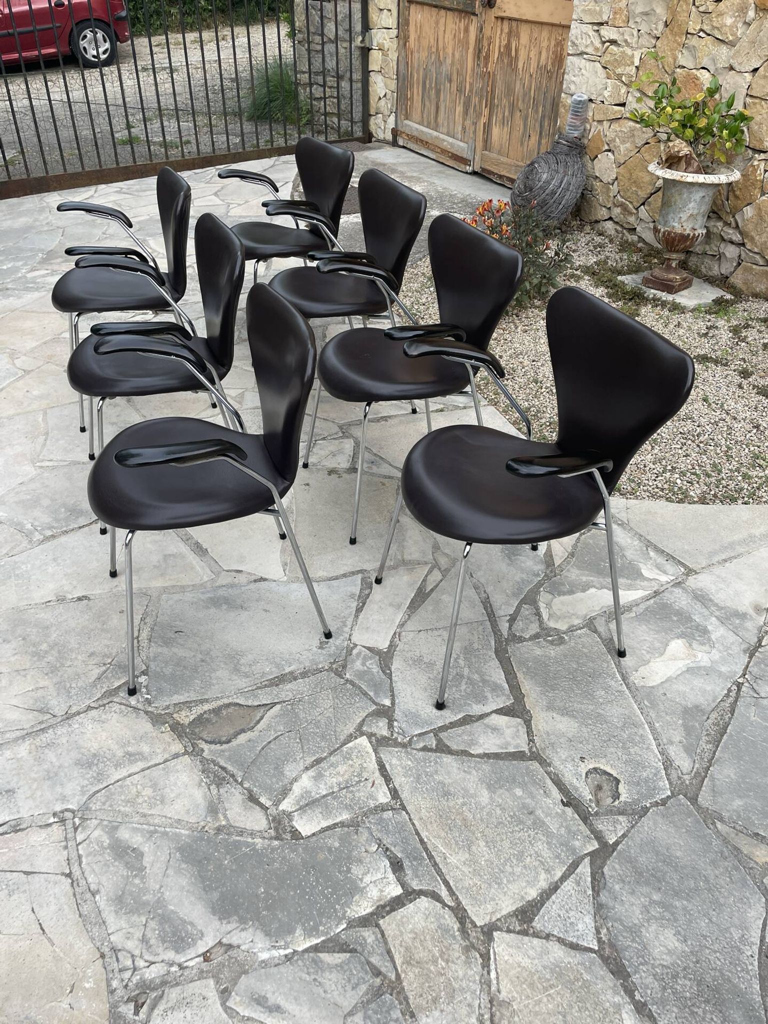 Chaises 3207 -Arne Jacobsen pour Fritz Hansen-Danemark