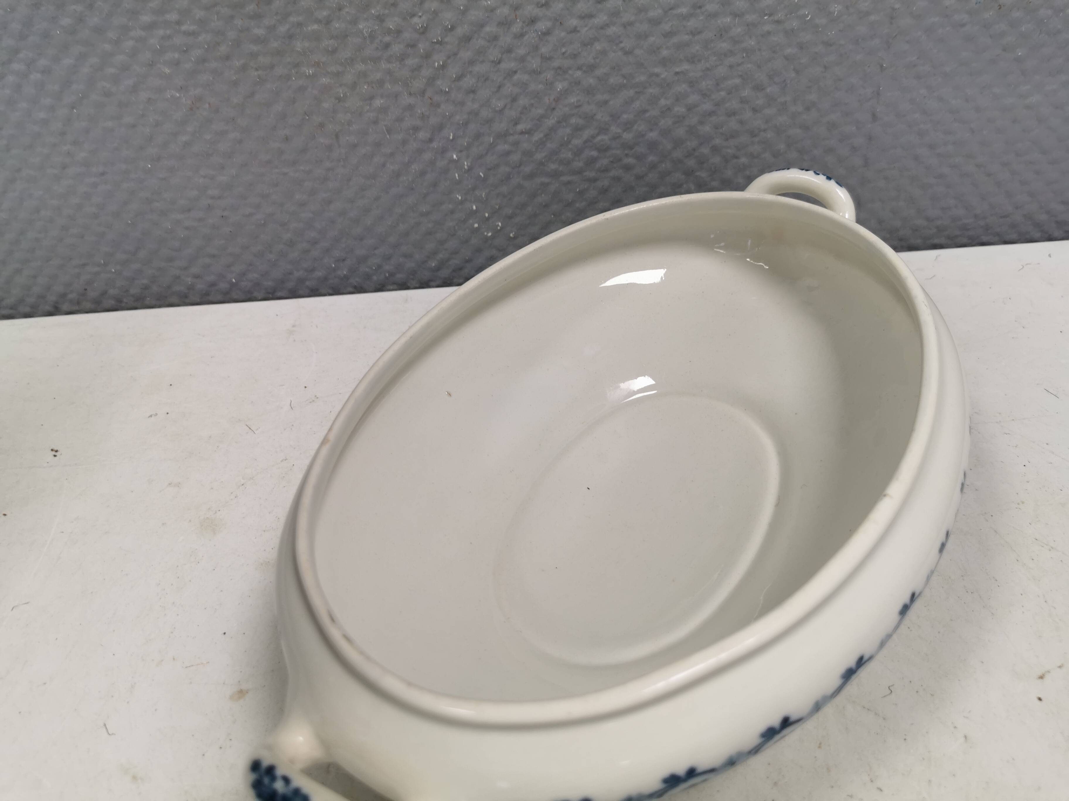 A very old Villeroy & Boch soup tureen. From about 1910-1920.