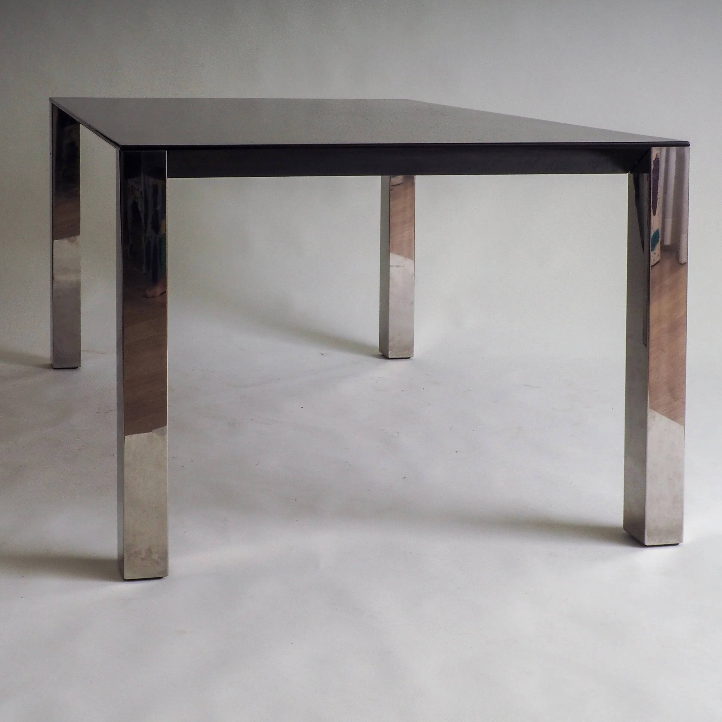 Dining table by Giovanni Offredi for Saporiti