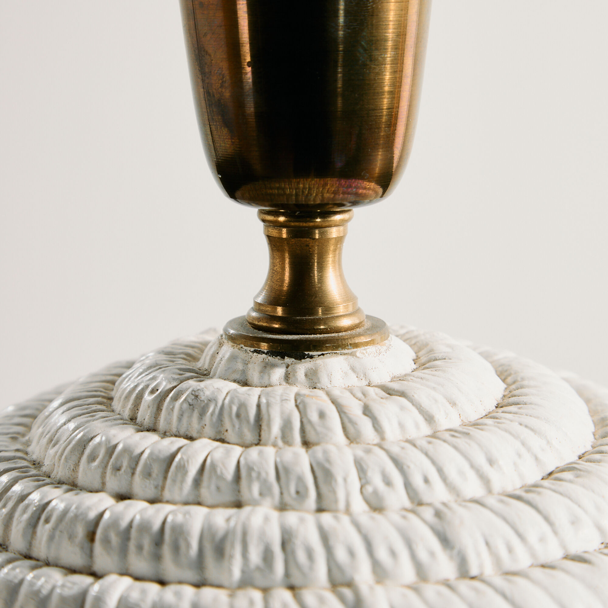 Ceramic table lamp