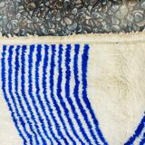 Traditional handmade pure wool rug, size 150 x 250 cm