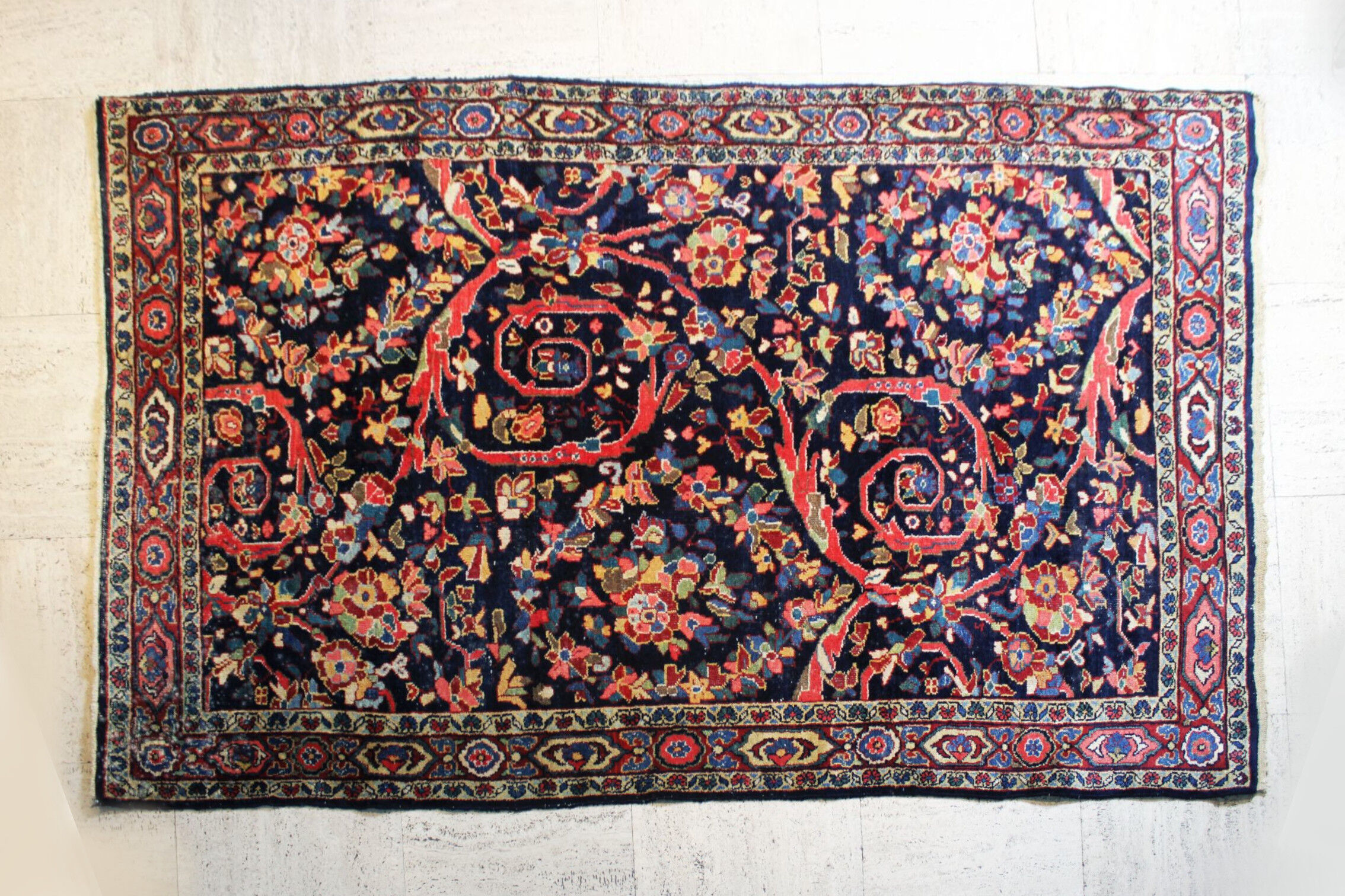 Handmade Persian Mahal rug, Iran.