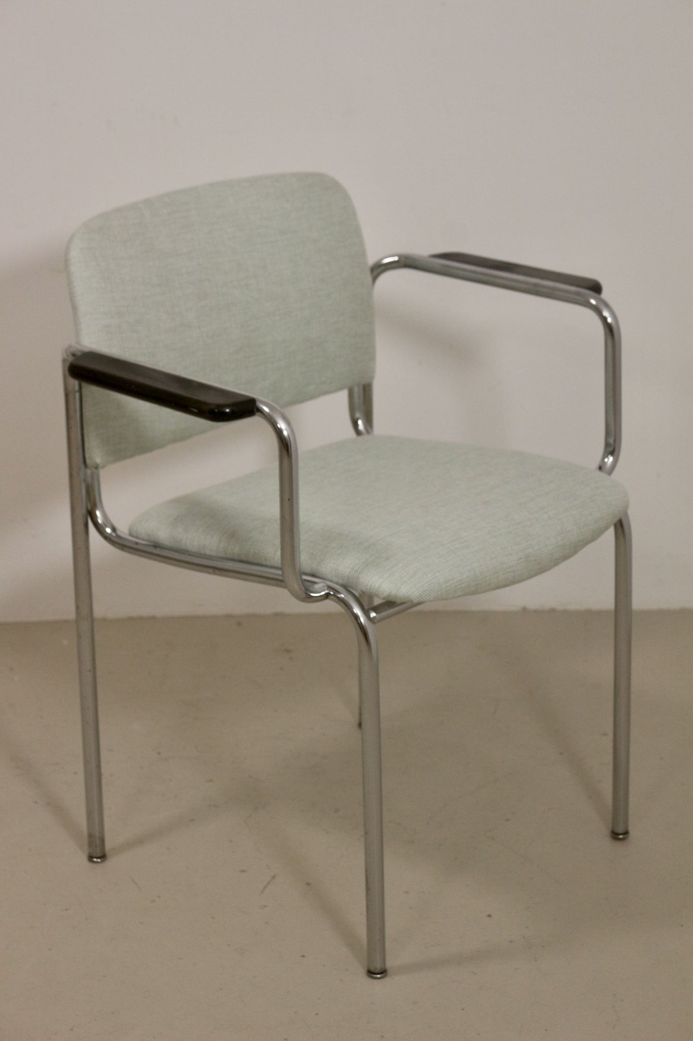 Set de 3 de chaises tubulaires en acier chromé, datant de 1970.Ref Amanda