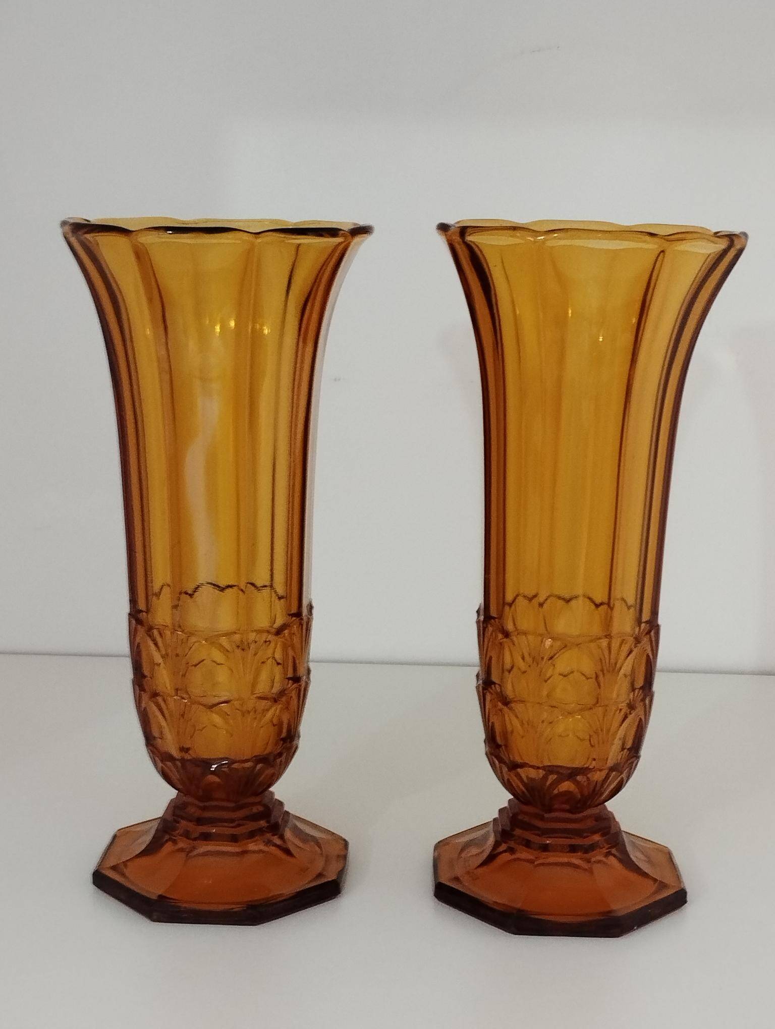 Art Deco vase pair, Val-Saint-Lambert crystal 1930