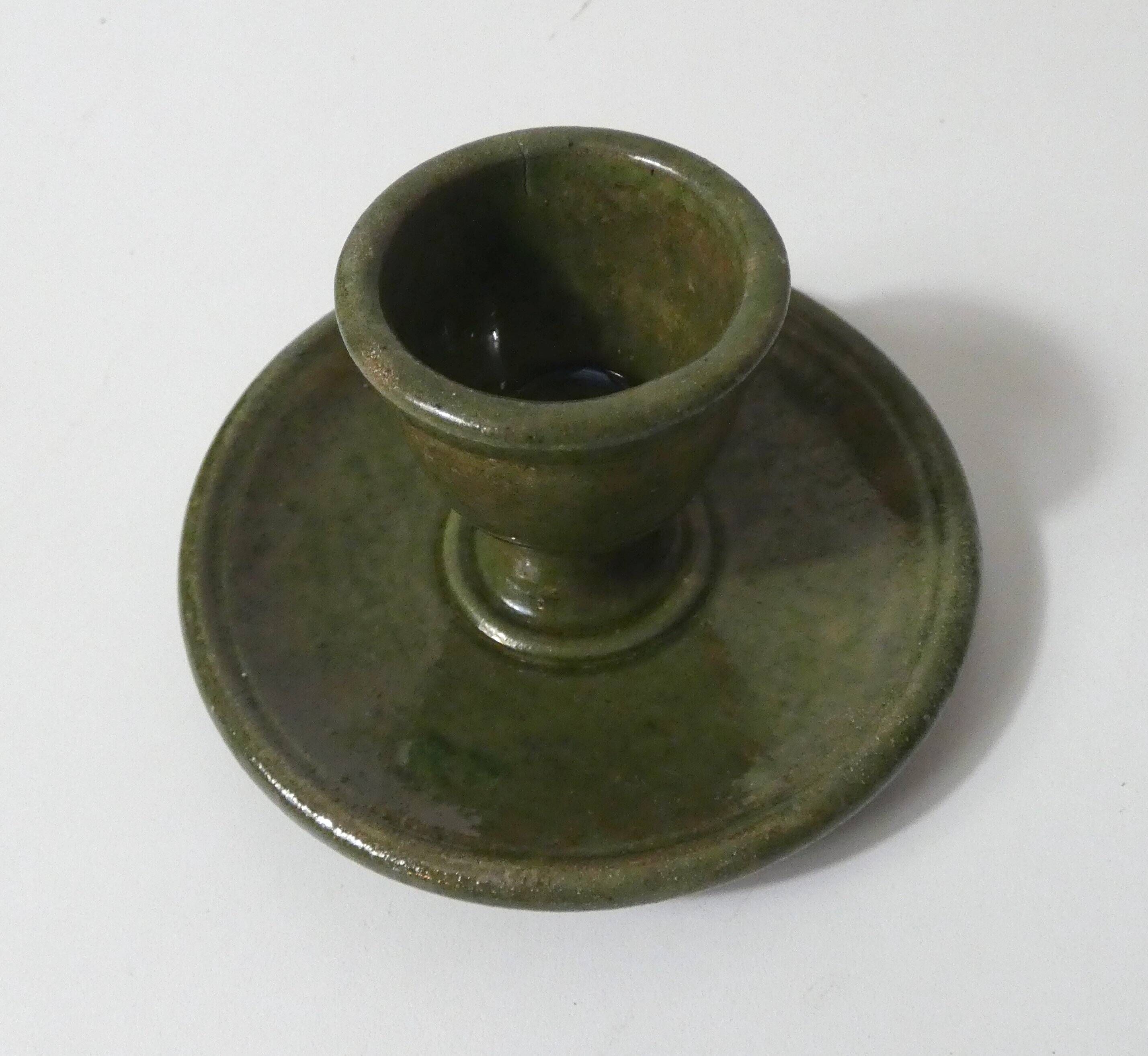 ancien coquetier en terre cuite vernissée