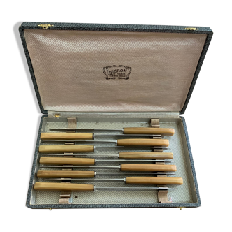 10  Ligeron Paris stainless steel knives with beige horn handle from the 1960s