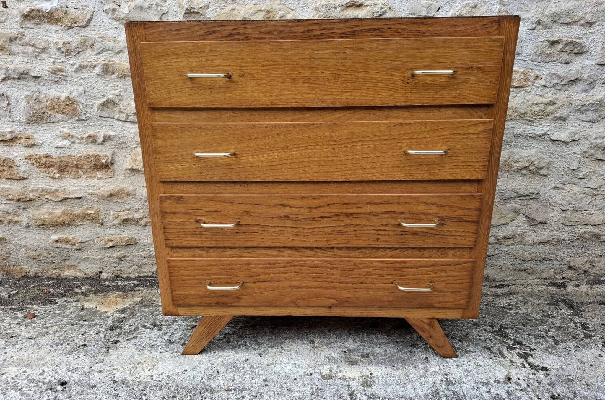 Compass leg chest of drawers