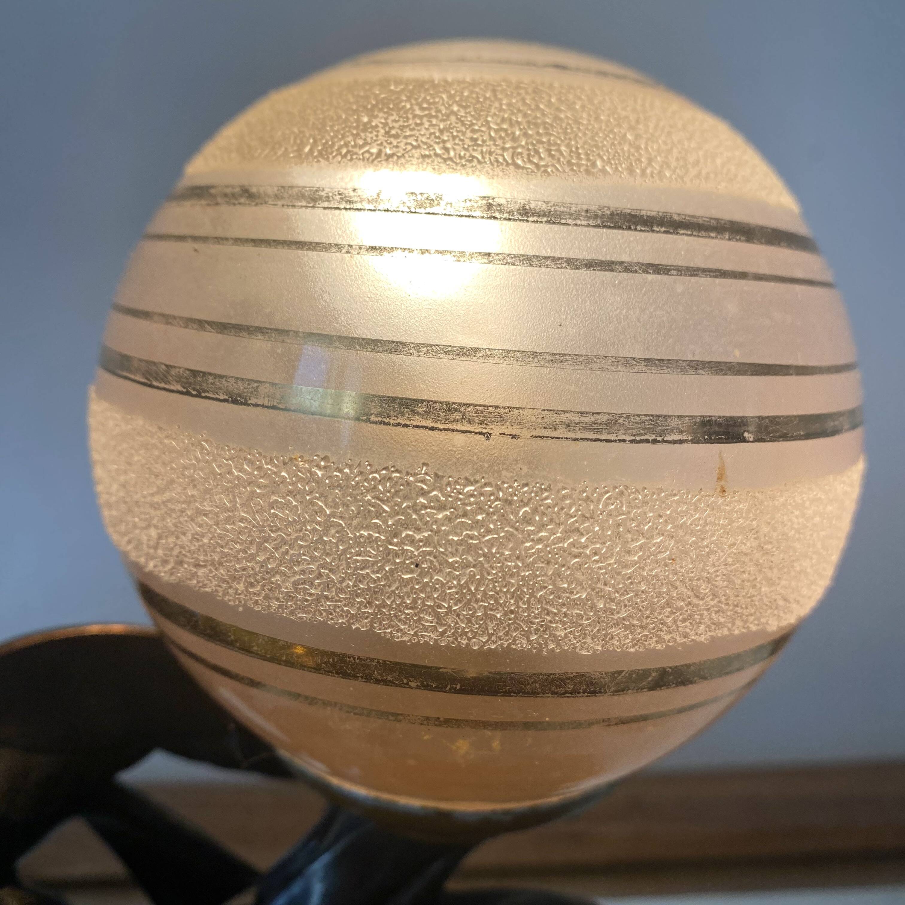 Limousin art deco night light with seagull decoration