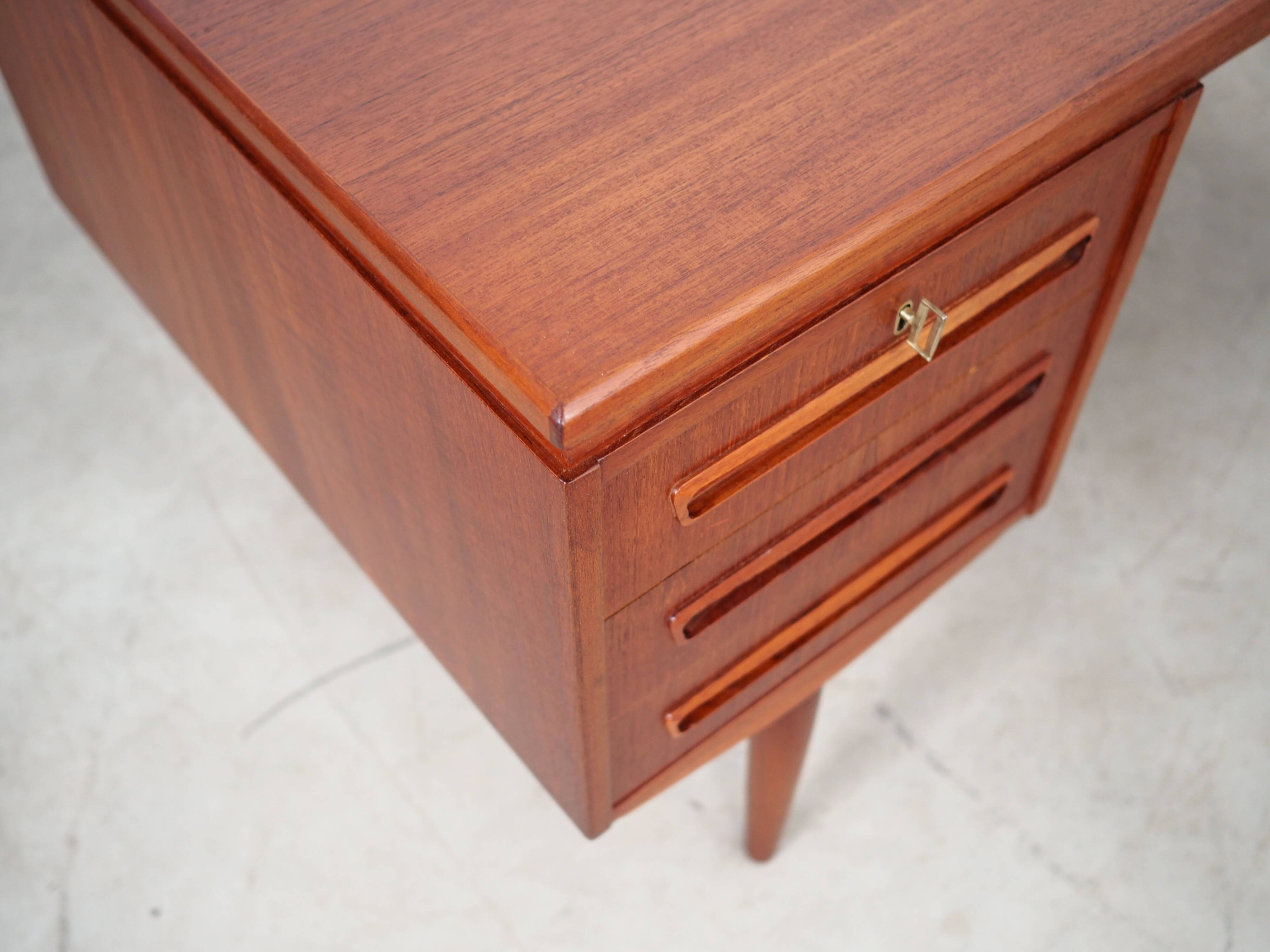Teak desk, Danish design, 1970s, manufactured by AP Møbler Svenstrup