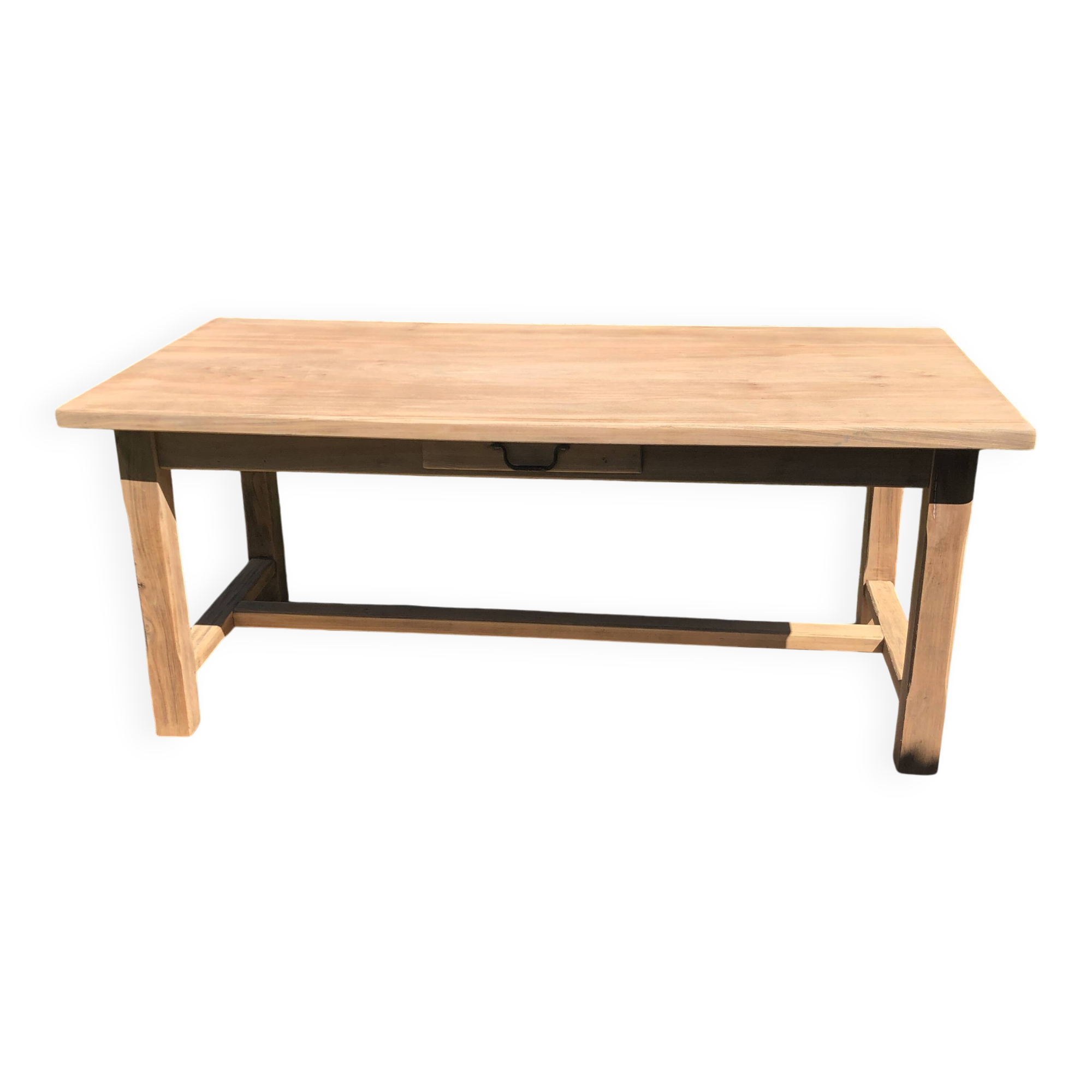 Farm table