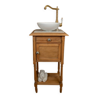 Antique wooden and white marble washbasin.
