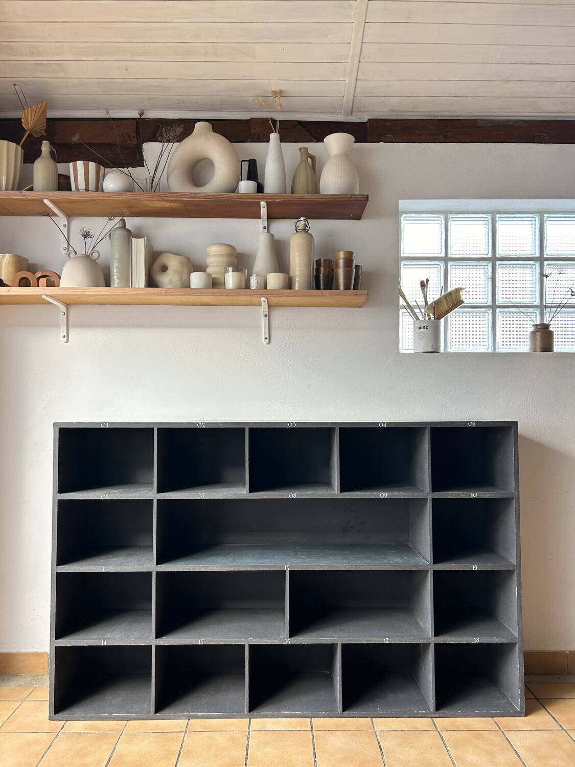 Craft furniture, painted wooden bookcase